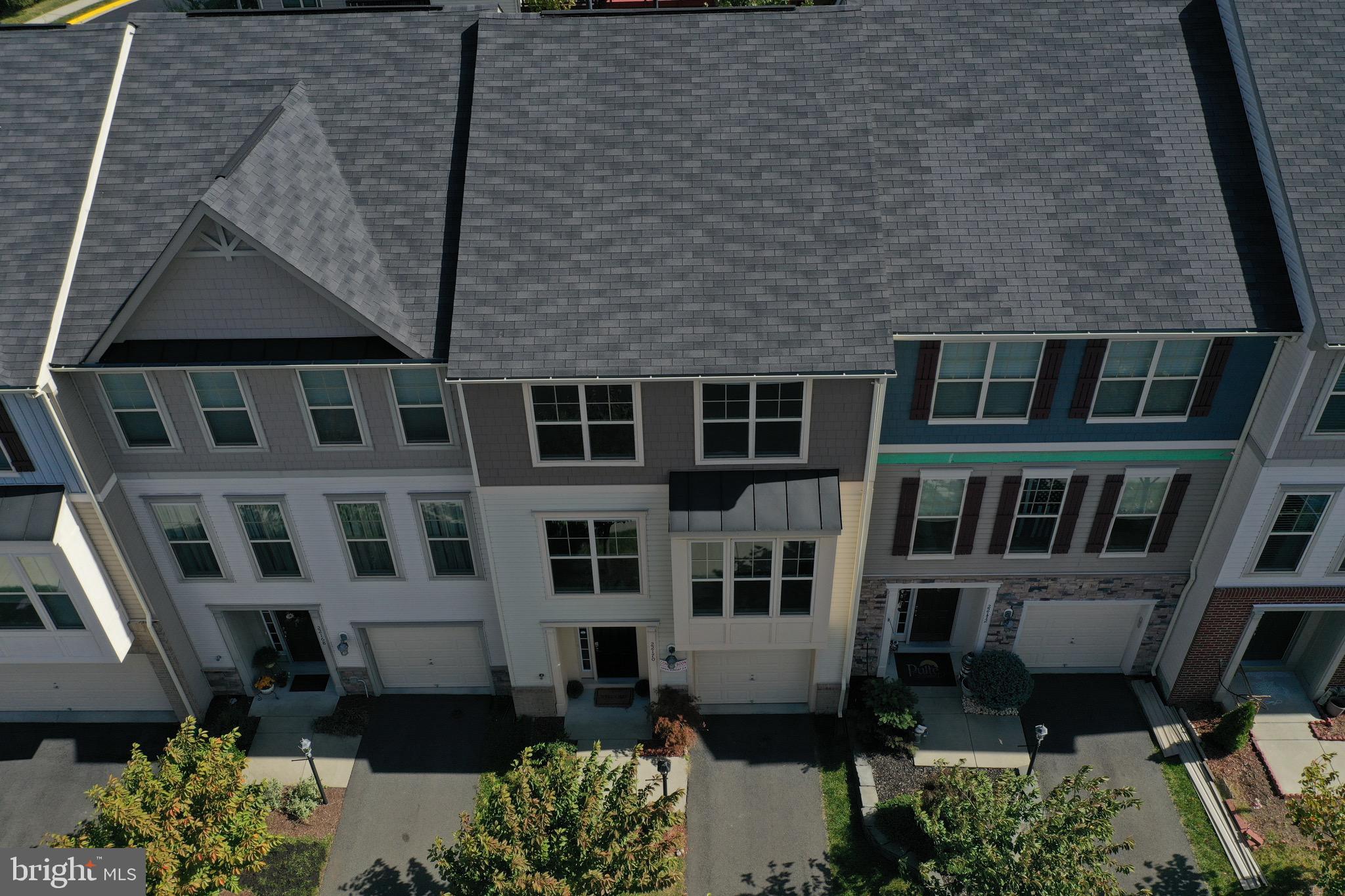 ALEXANDERS CHASE - Residential