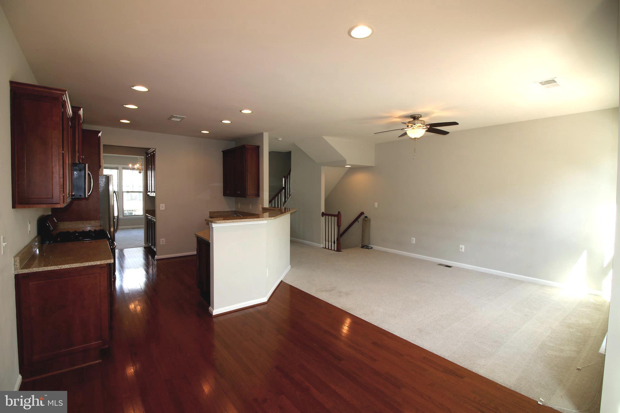 ALEXANDERS CHASE - Residential