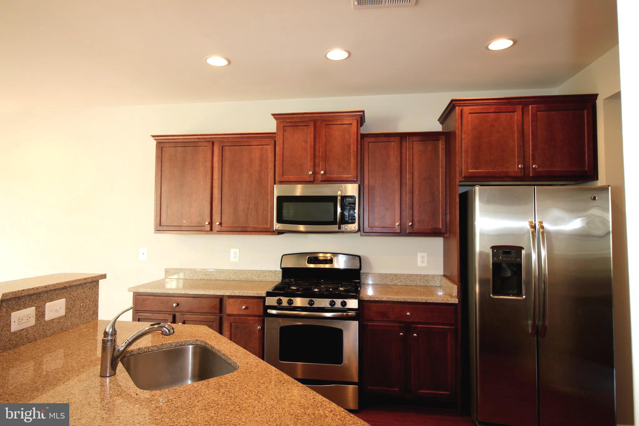 ALEXANDERS CHASE - Residential