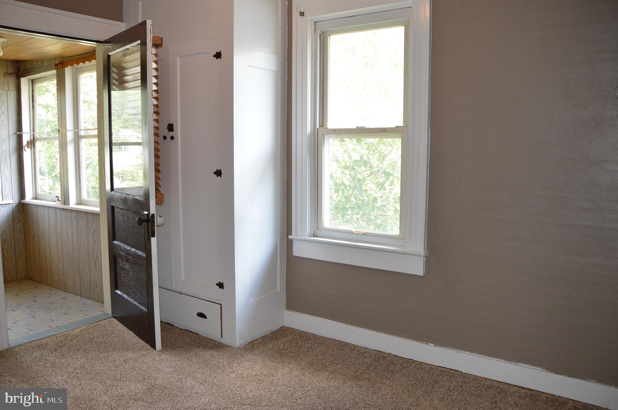 PINE GROVE - Residential