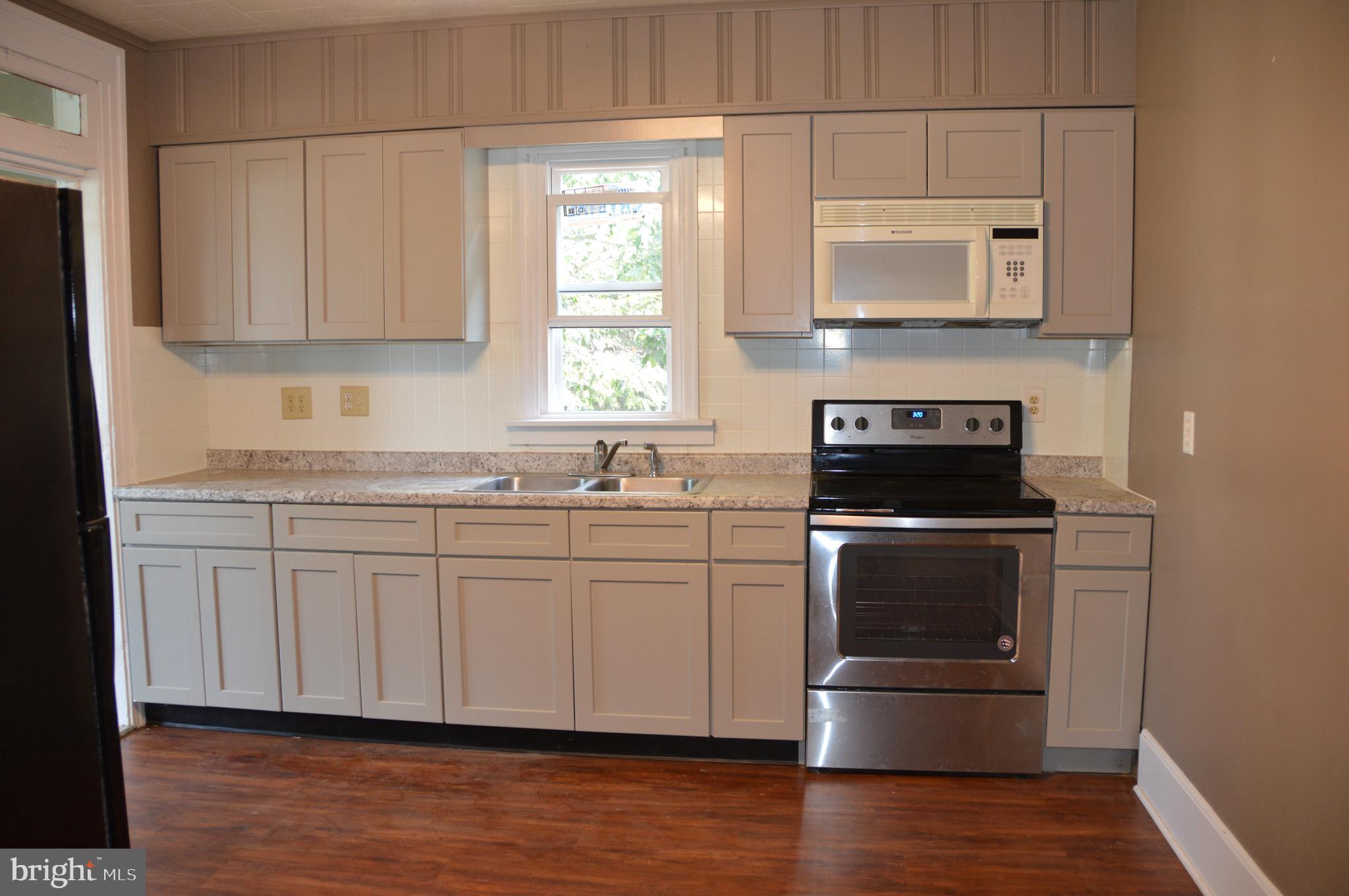 PINE GROVE - Residential