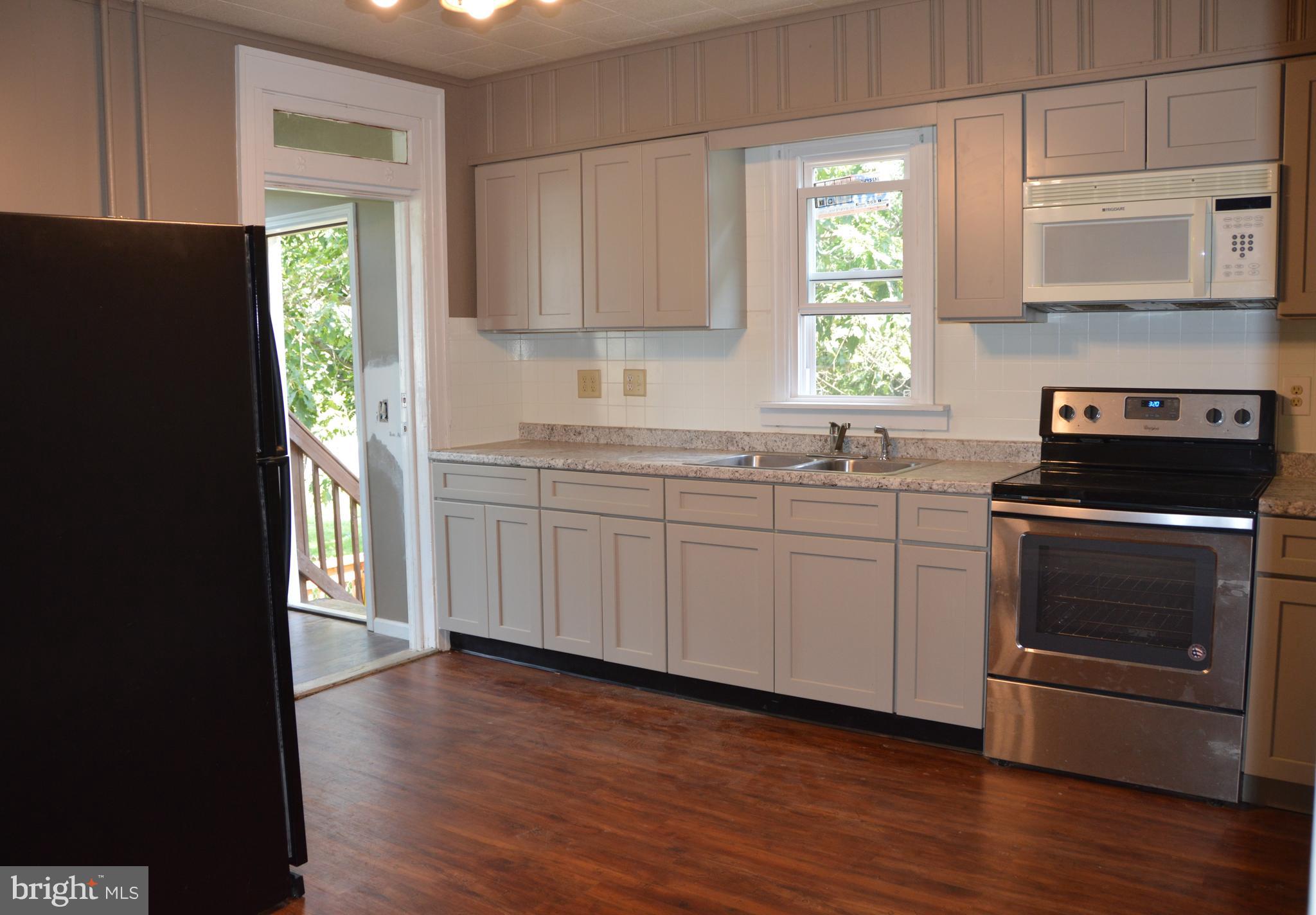 PINE GROVE - Residential