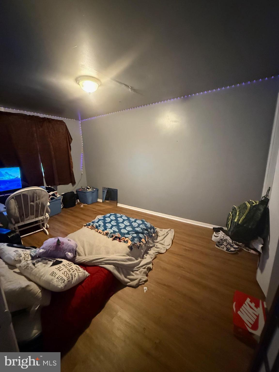 FOX RIDGE MANOR - Residential