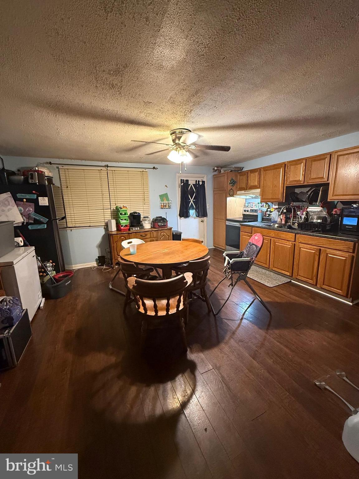 FOX RIDGE MANOR - Residential