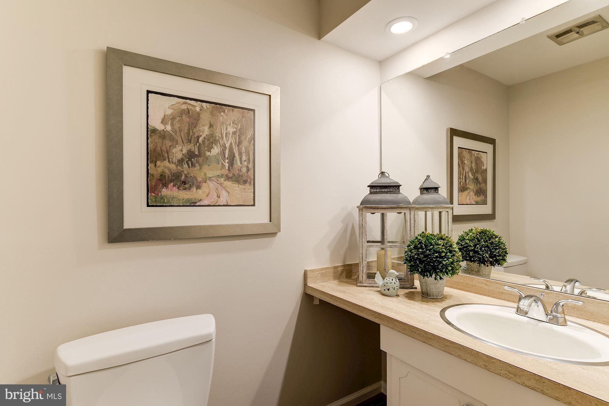 COUNTRY PLACE - Residential