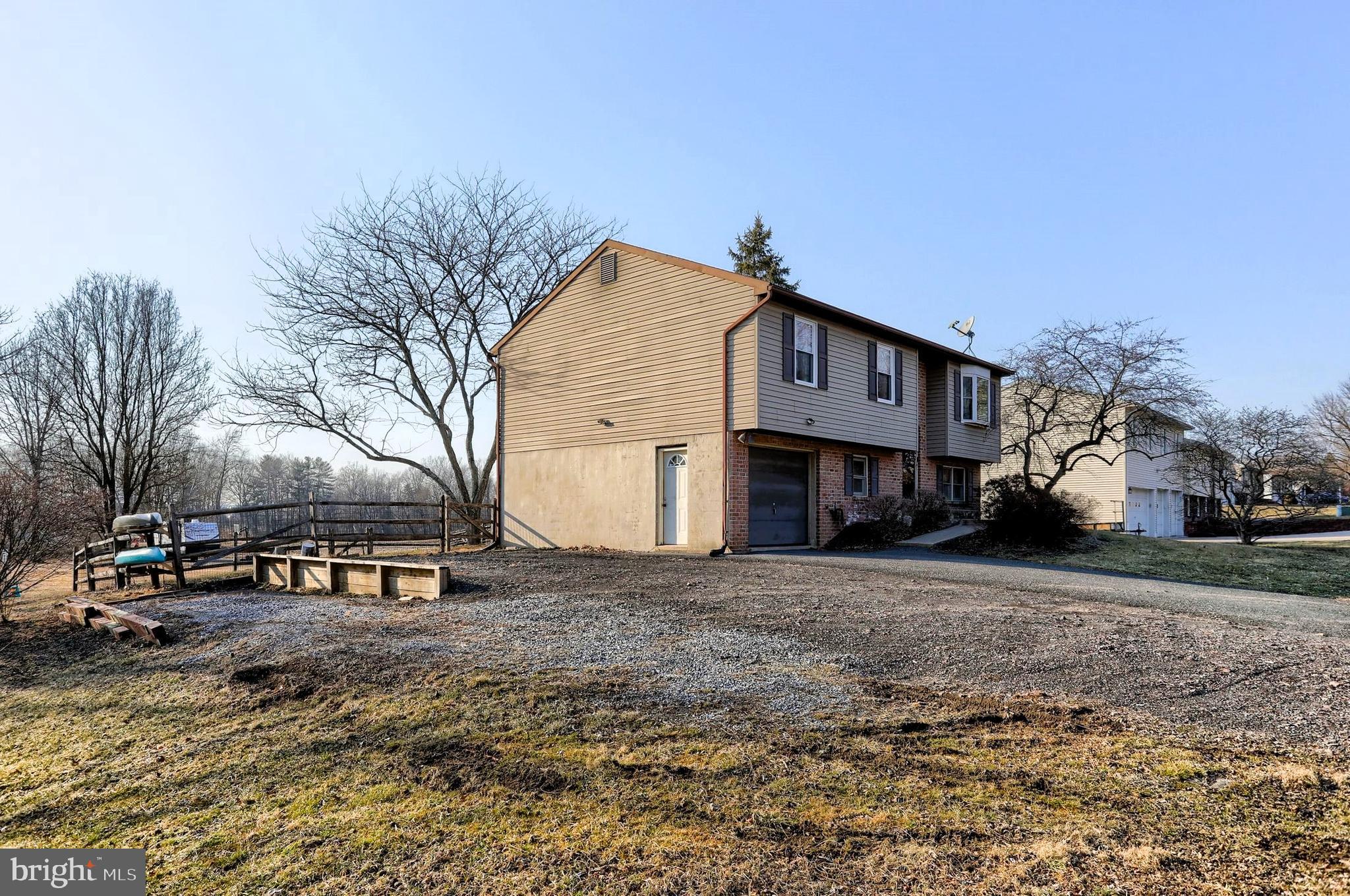 JONESTOWN - Residential