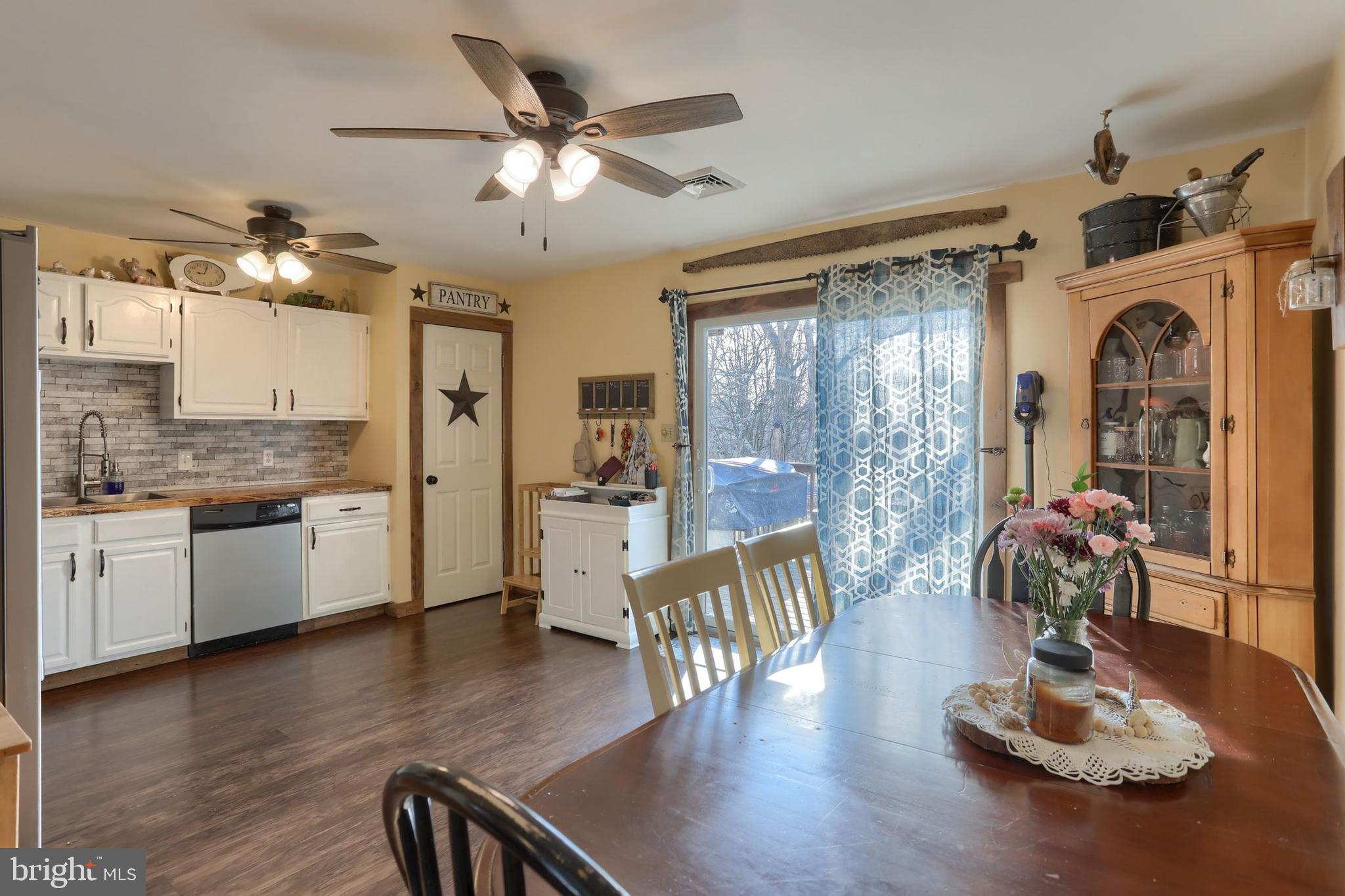 JONESTOWN - Residential