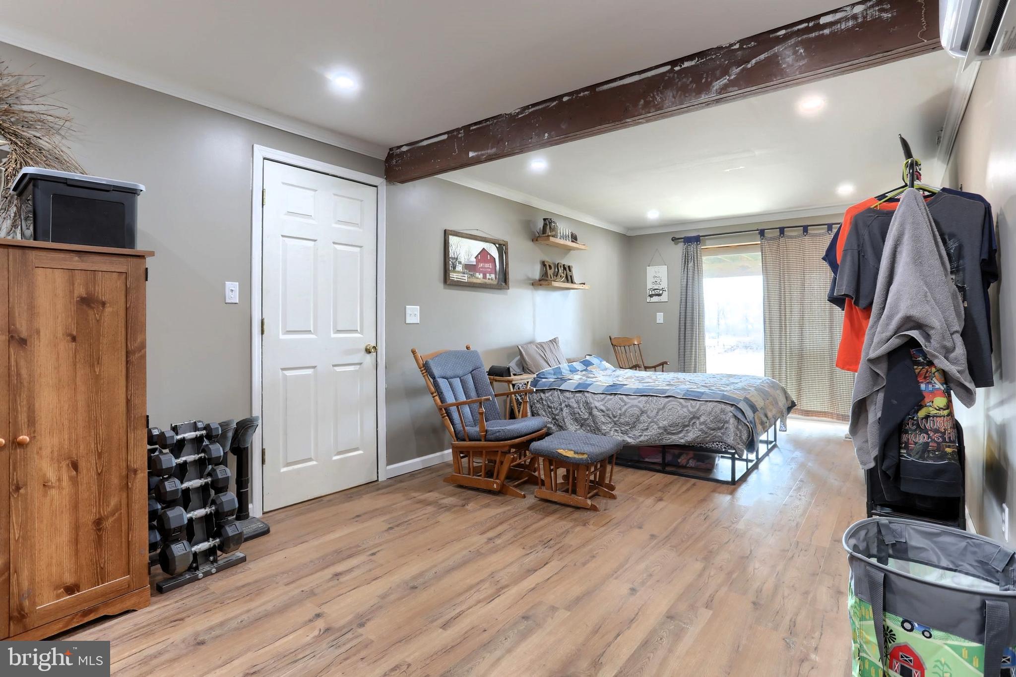 JONESTOWN - Residential