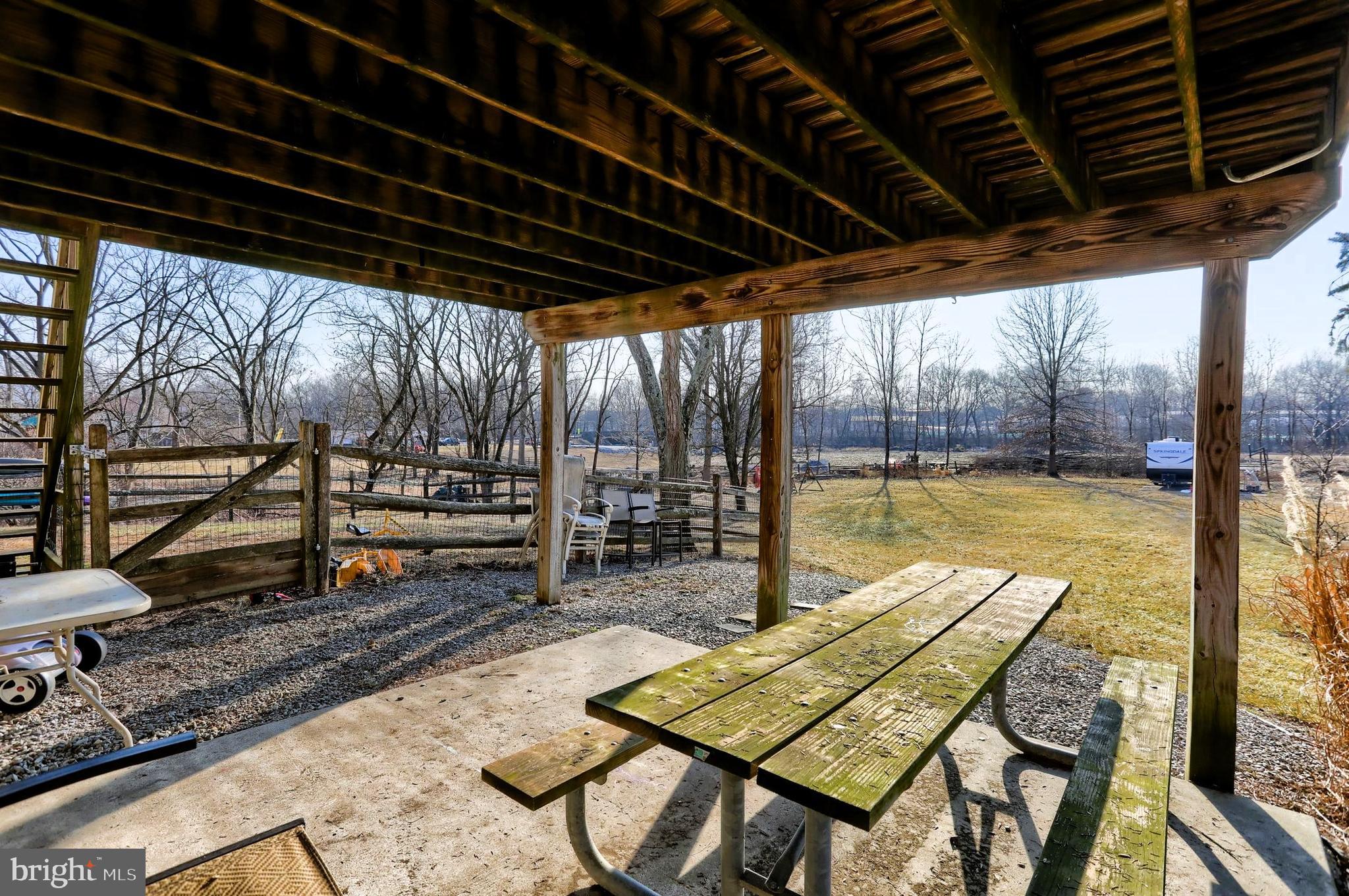 JONESTOWN - Residential