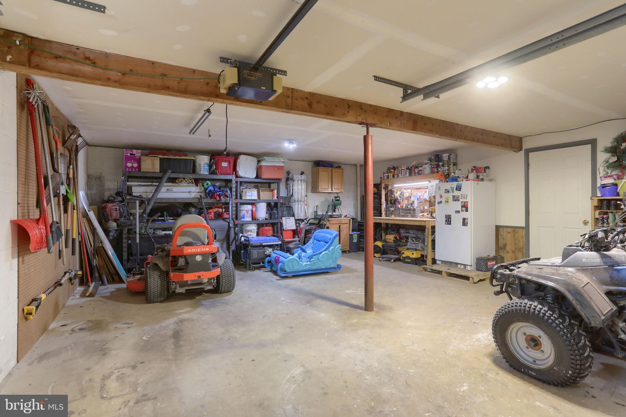 JONESTOWN - Residential