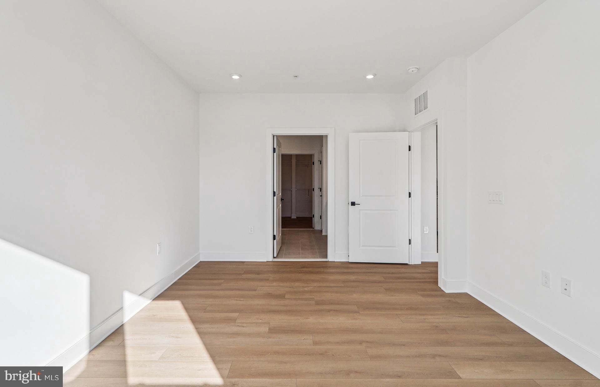 THE FLATS AT NORTHSIDE - Residential