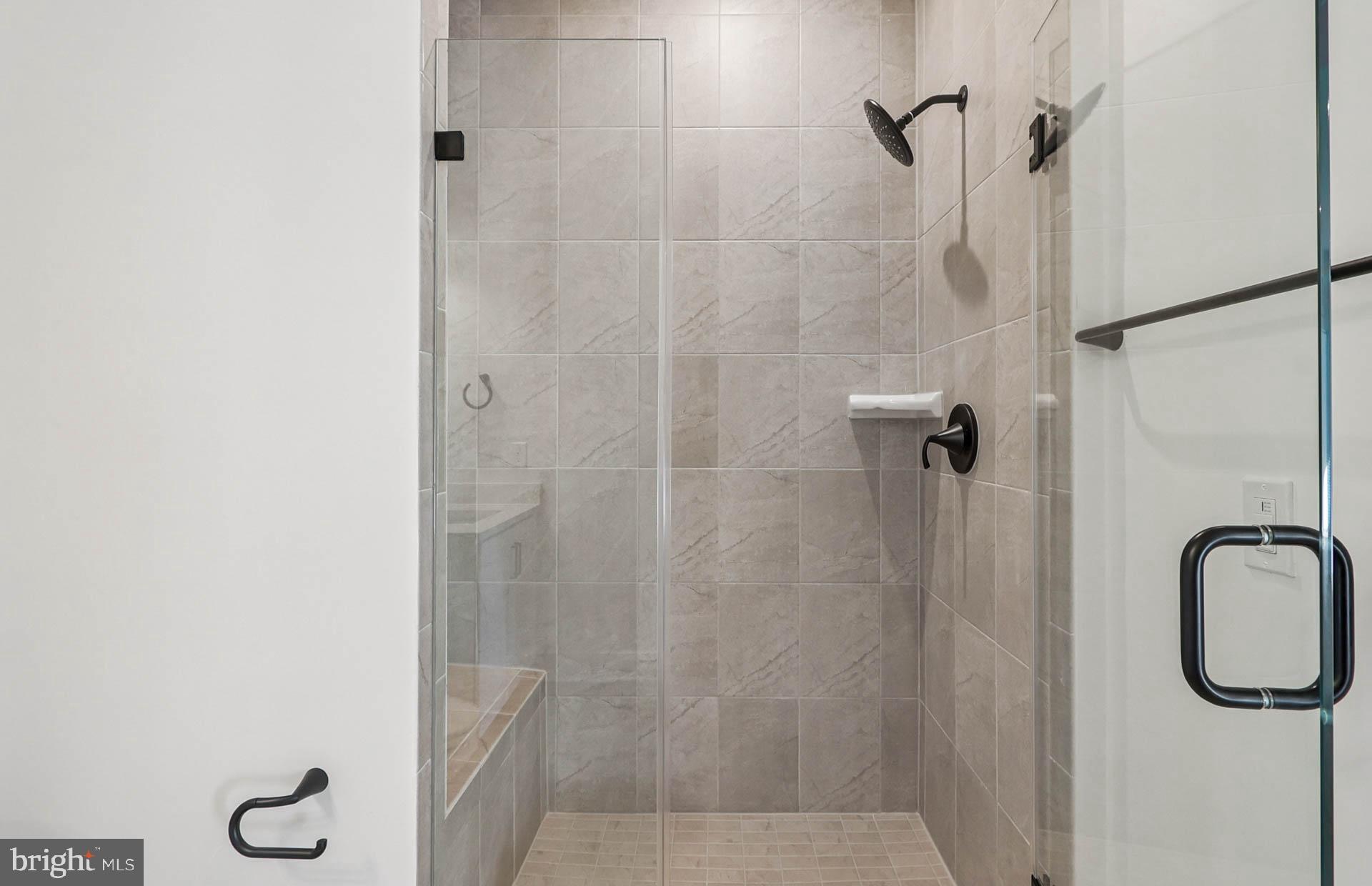 THE FLATS AT NORTHSIDE - Residential