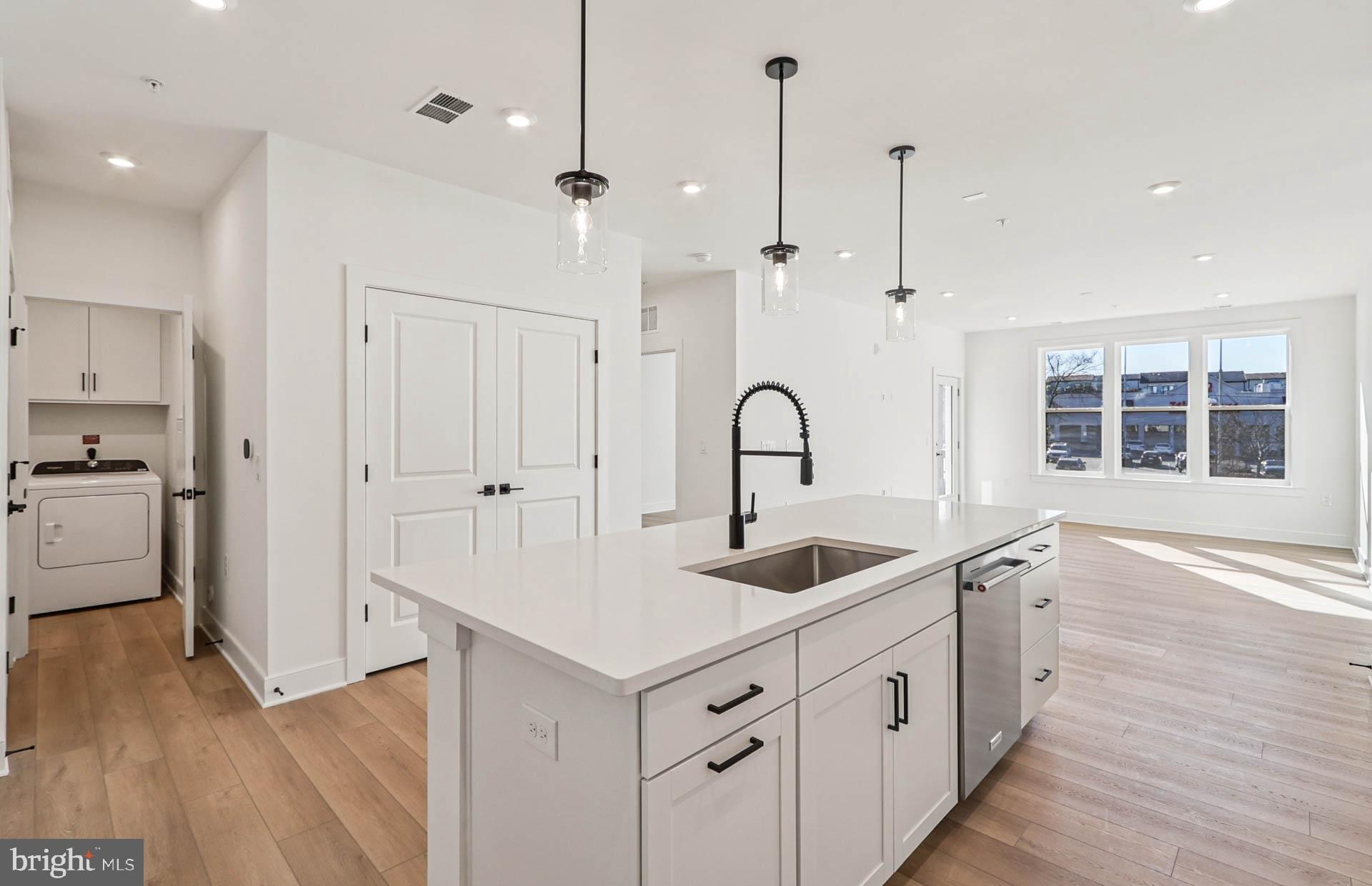 THE FLATS AT NORTHSIDE - Residential