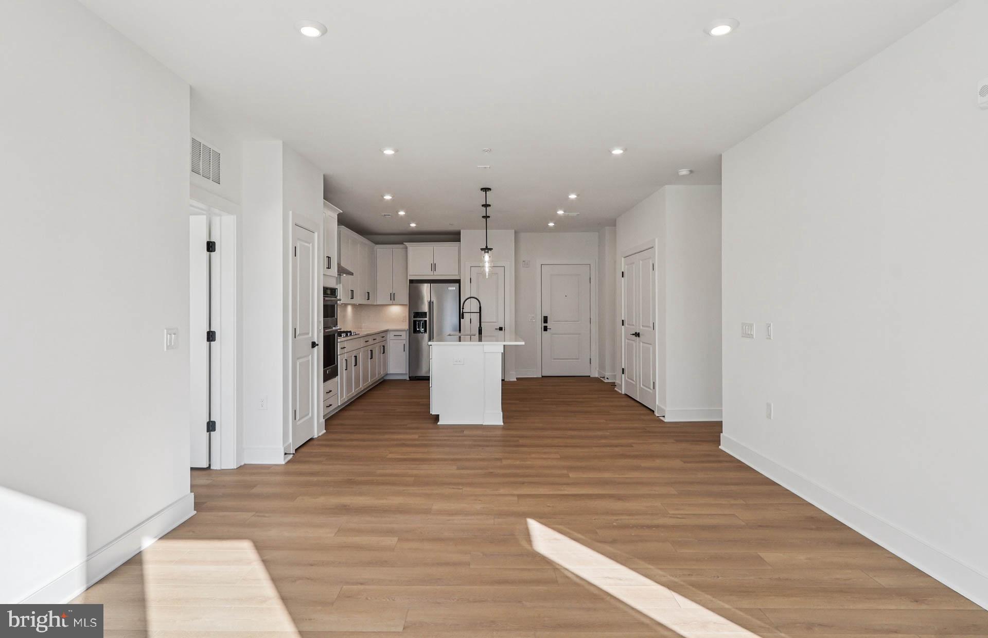 THE FLATS AT NORTHSIDE - Residential