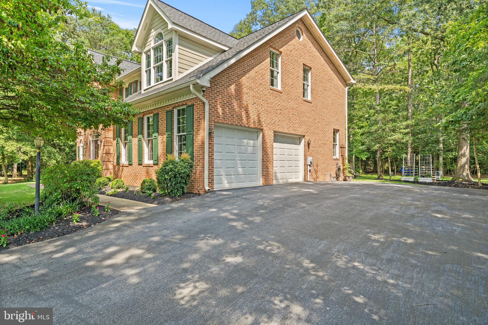 SWAN POINT - Residential