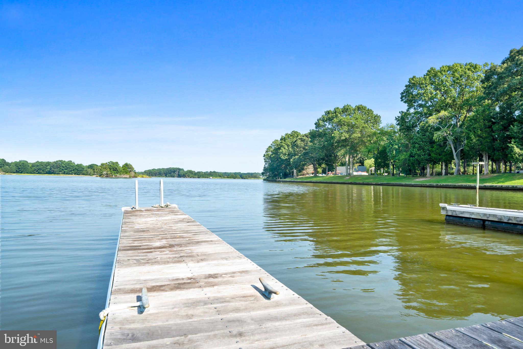 SWAN POINT - Residential