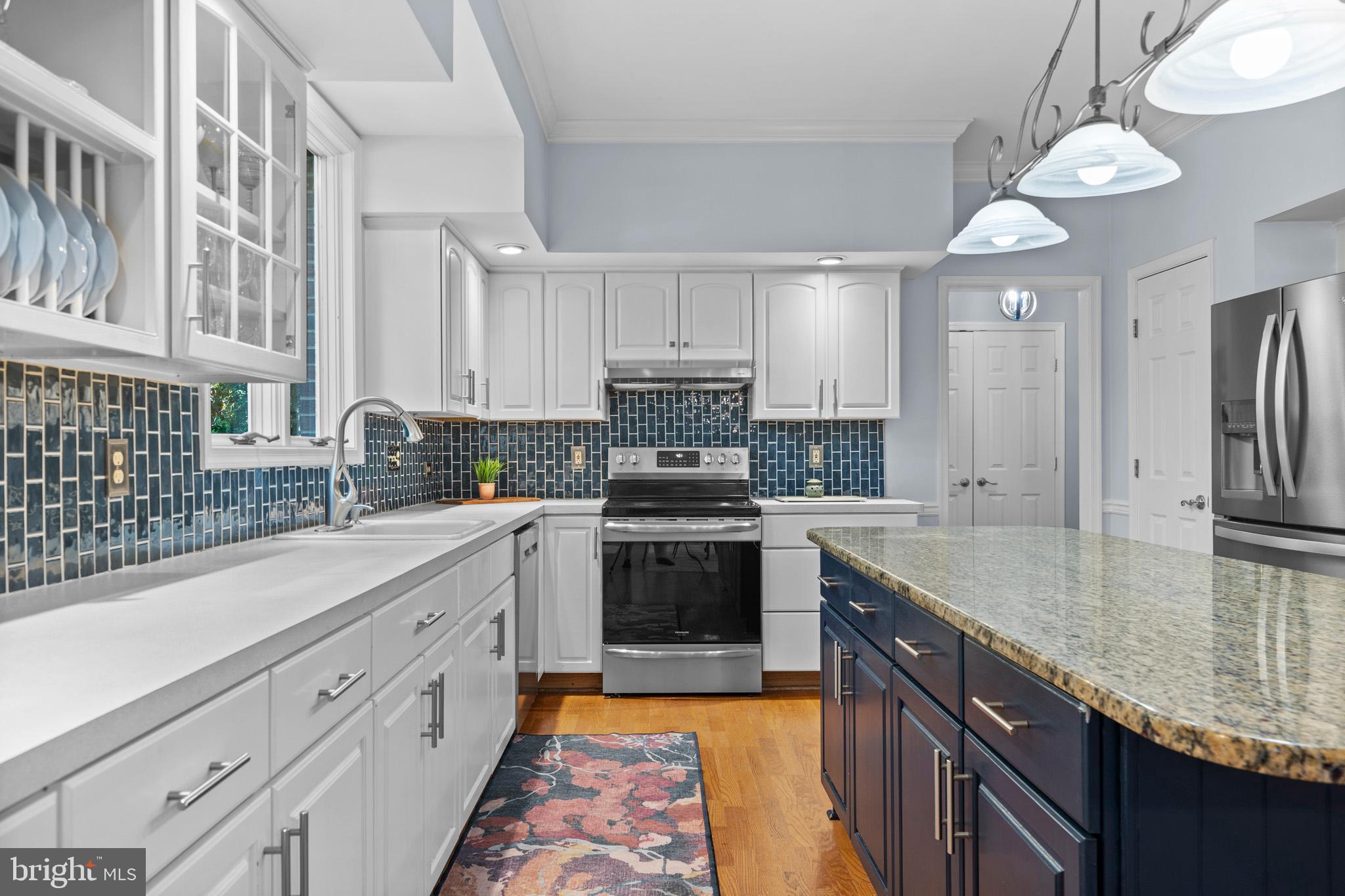 SWAN POINT - Residential