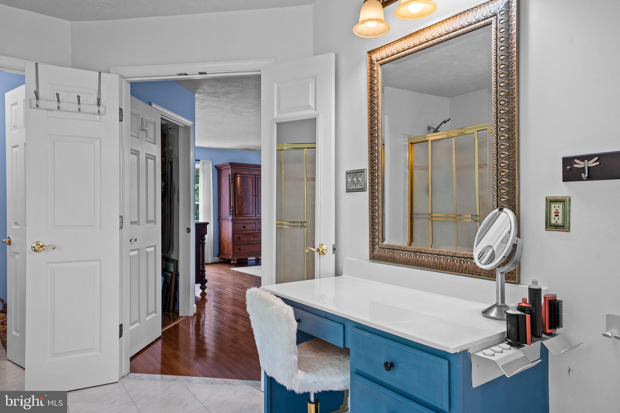 SWAN POINT - Residential