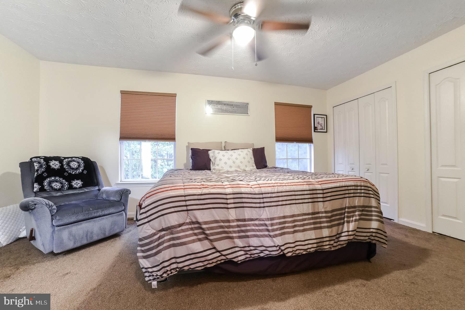 LAUREL GLEN - Residential