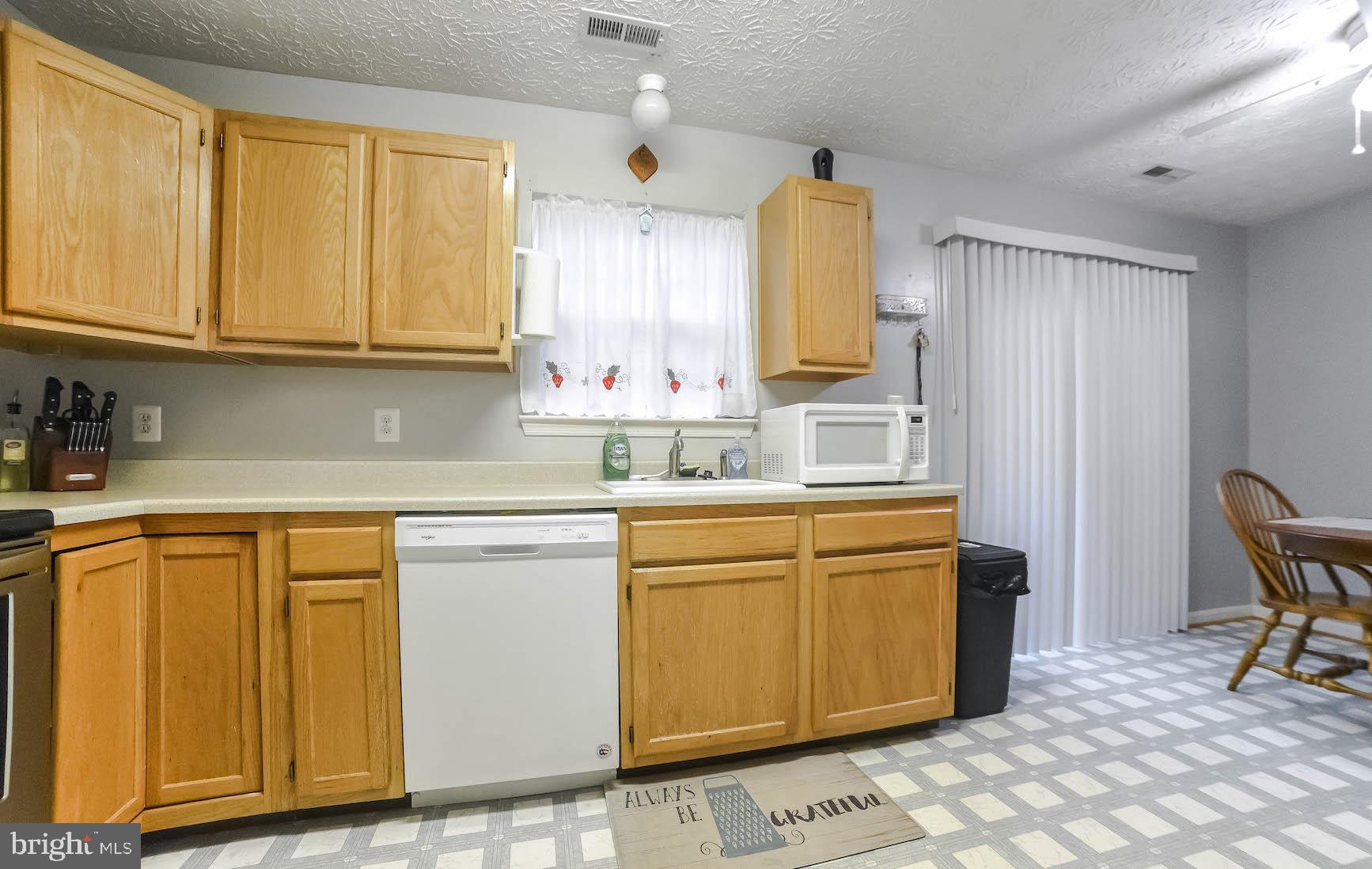 LAUREL GLEN - Residential