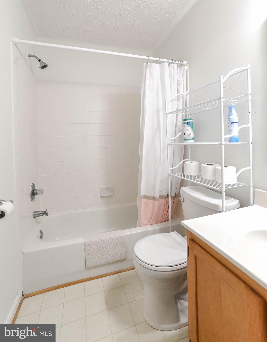 LAUREL GLEN - Residential