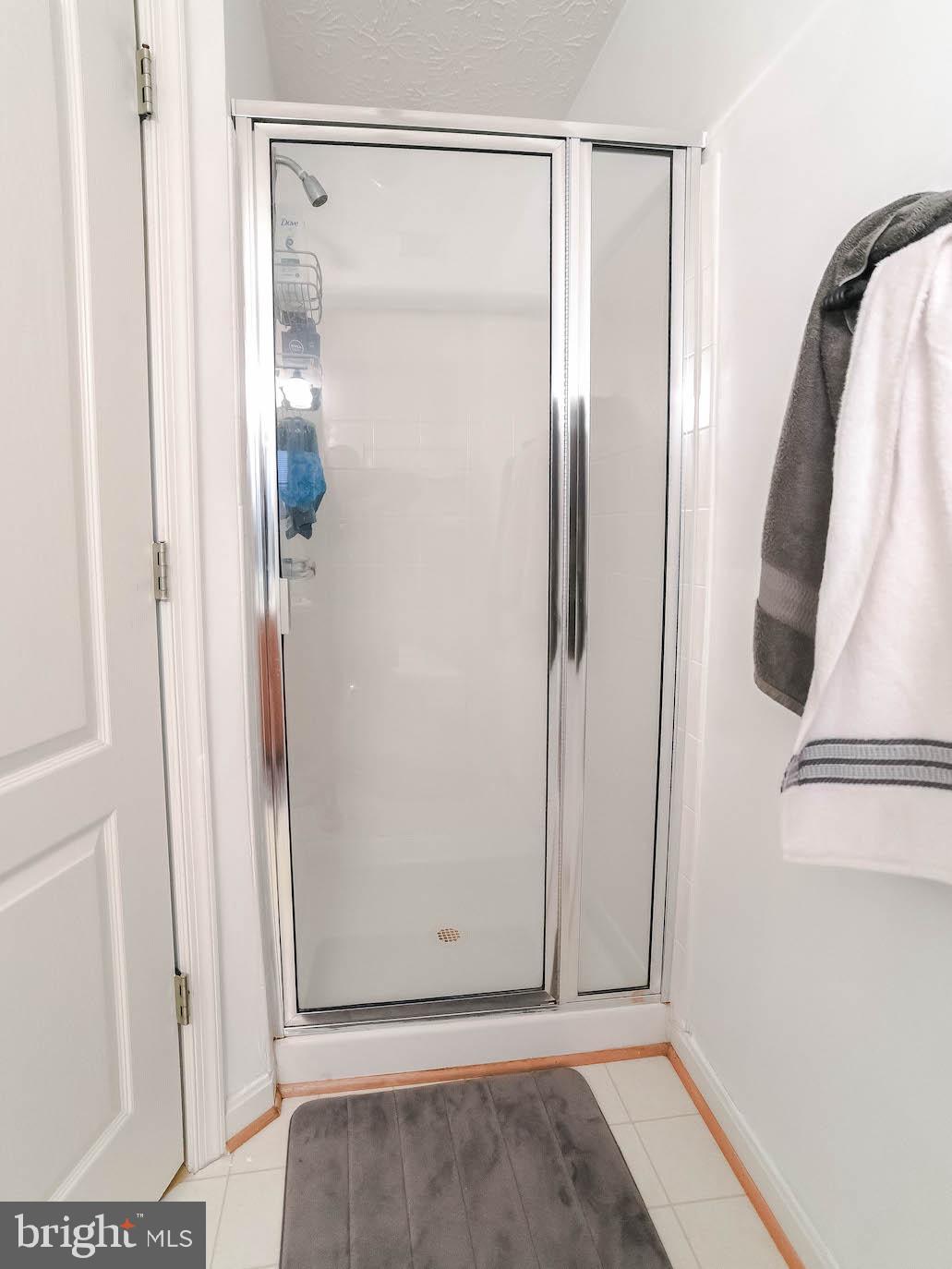 LAUREL GLEN - Residential