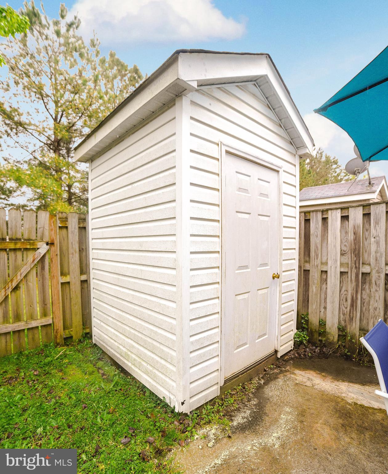 LAUREL GLEN - Residential