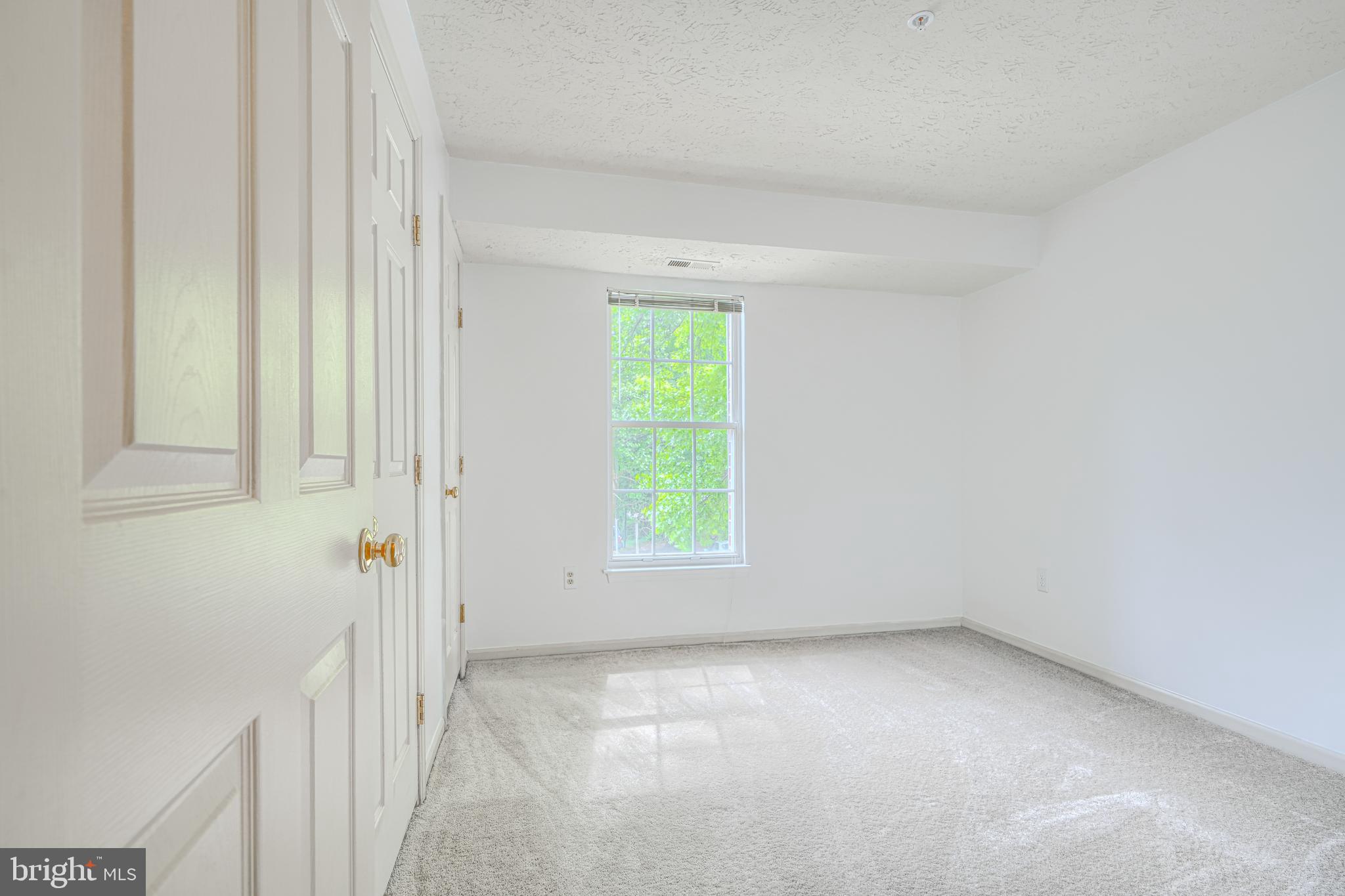 BRENTWOOD CONDO - Residential