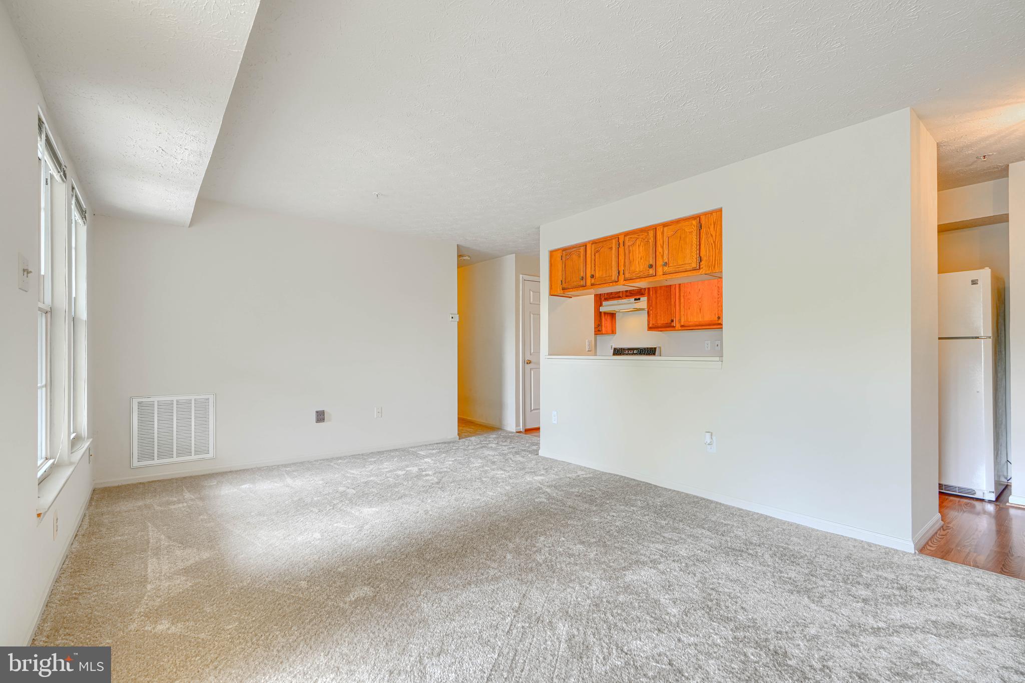 BRENTWOOD CONDO - Residential