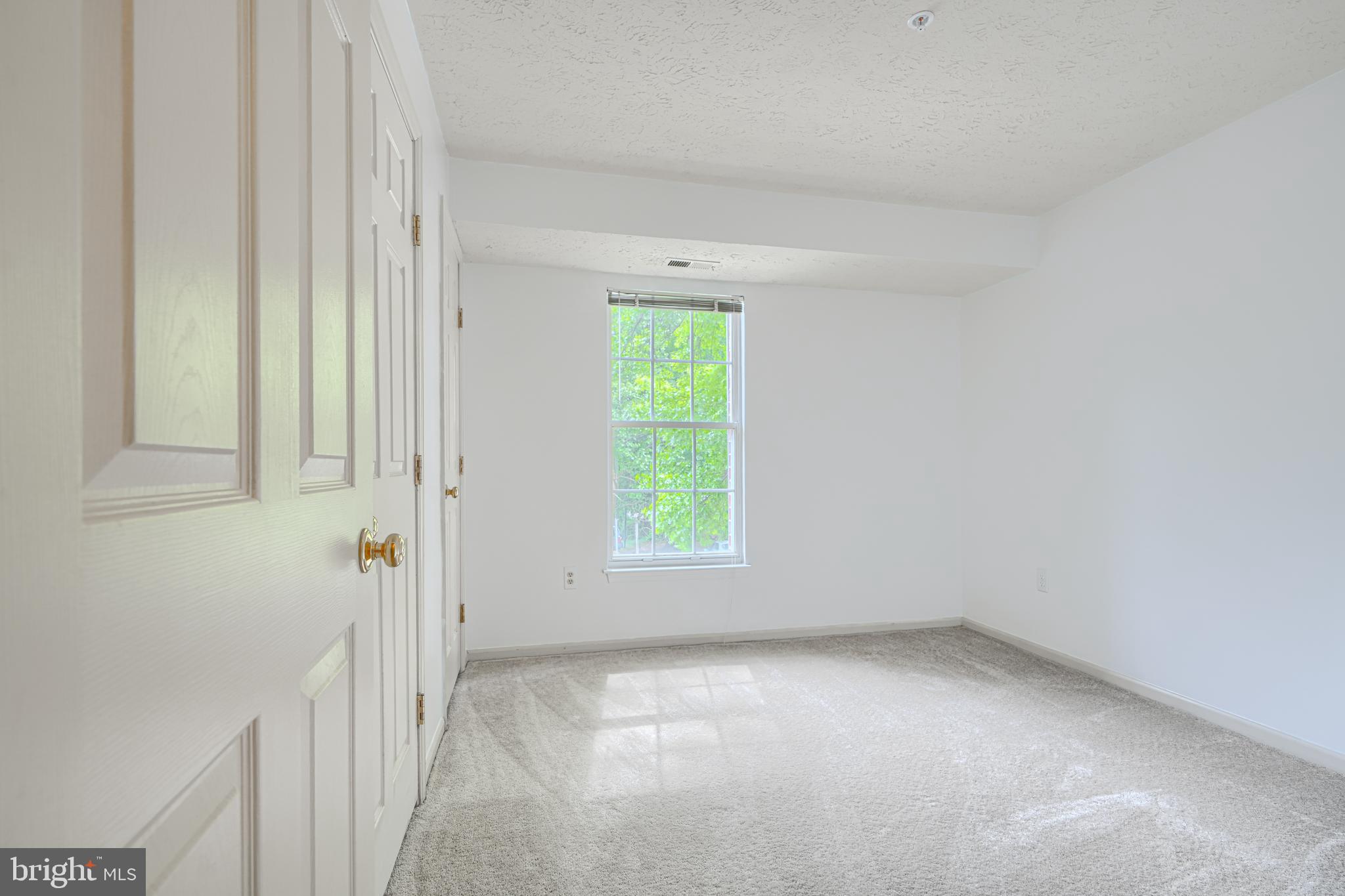 BRENTWOOD CONDO - Residential