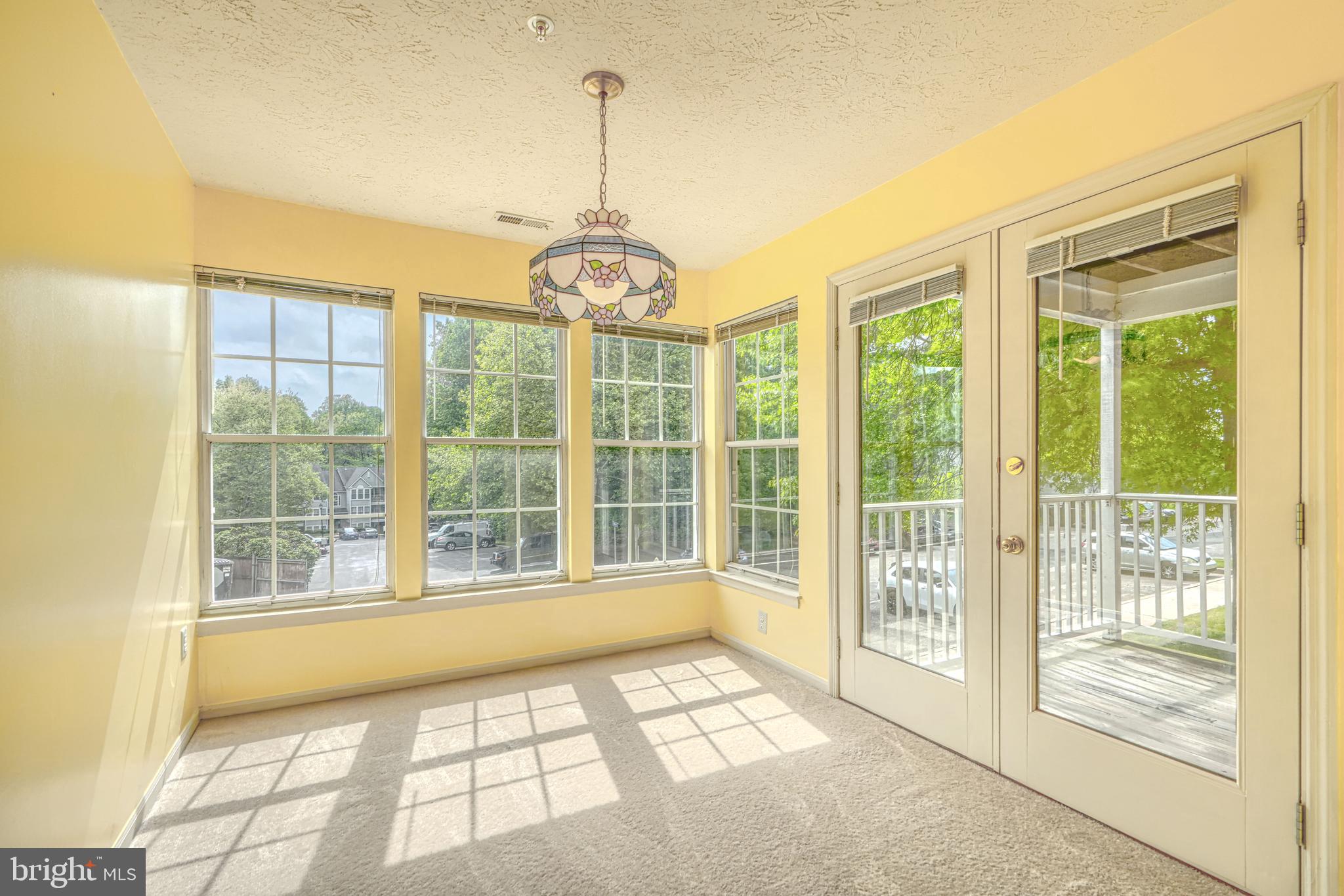 BRENTWOOD CONDO - Residential