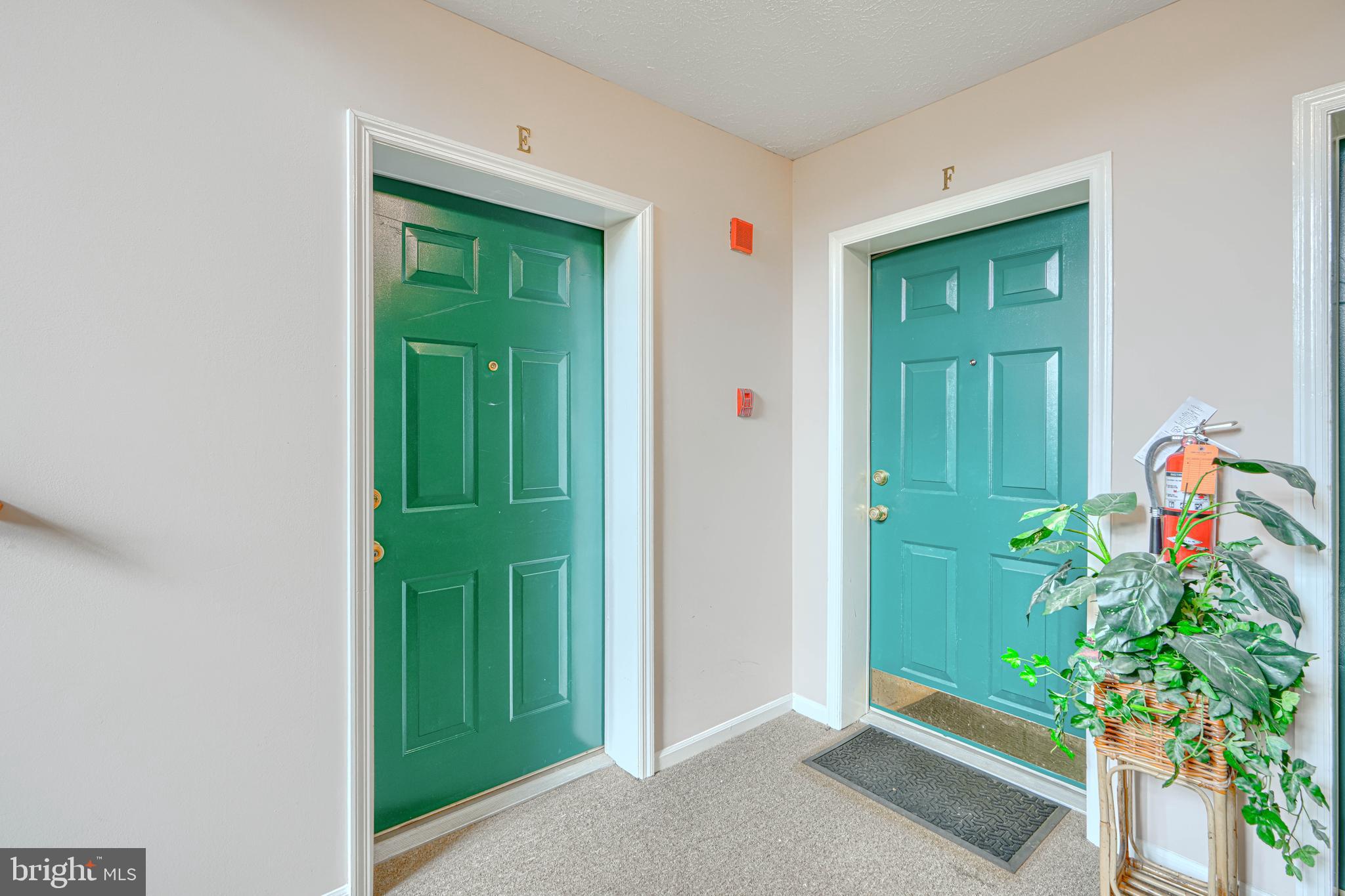 BRENTWOOD CONDO - Residential