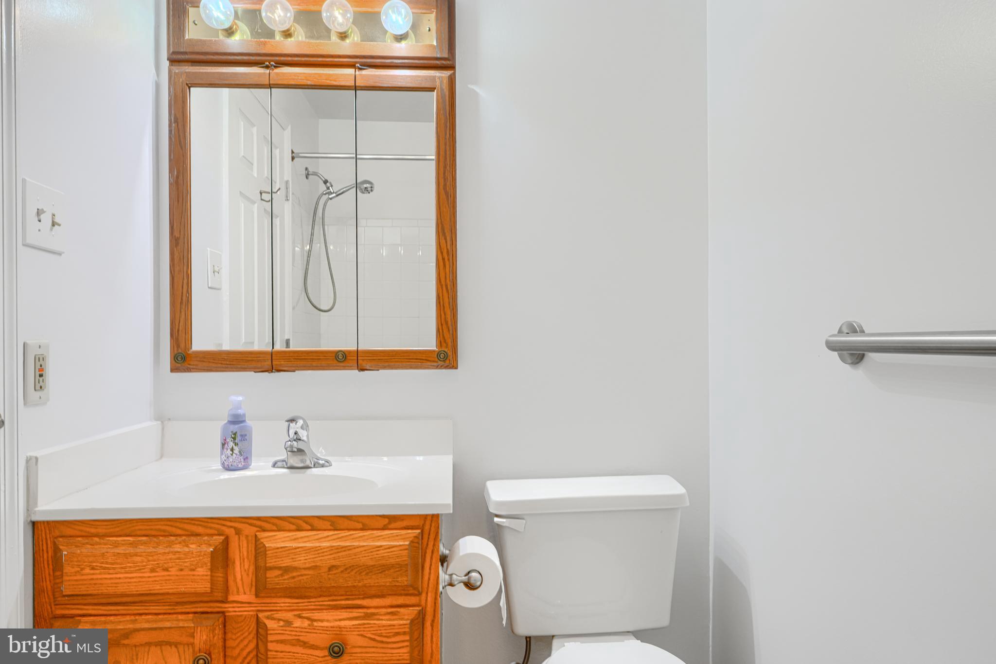 BRENTWOOD CONDO - Residential
