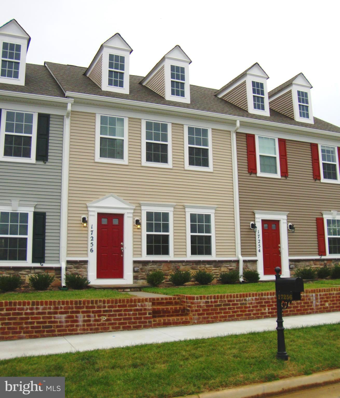 LADYSMITH VILLAGE - Residential Lease