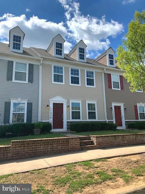 LADYSMITH VILLAGE - Residential Lease