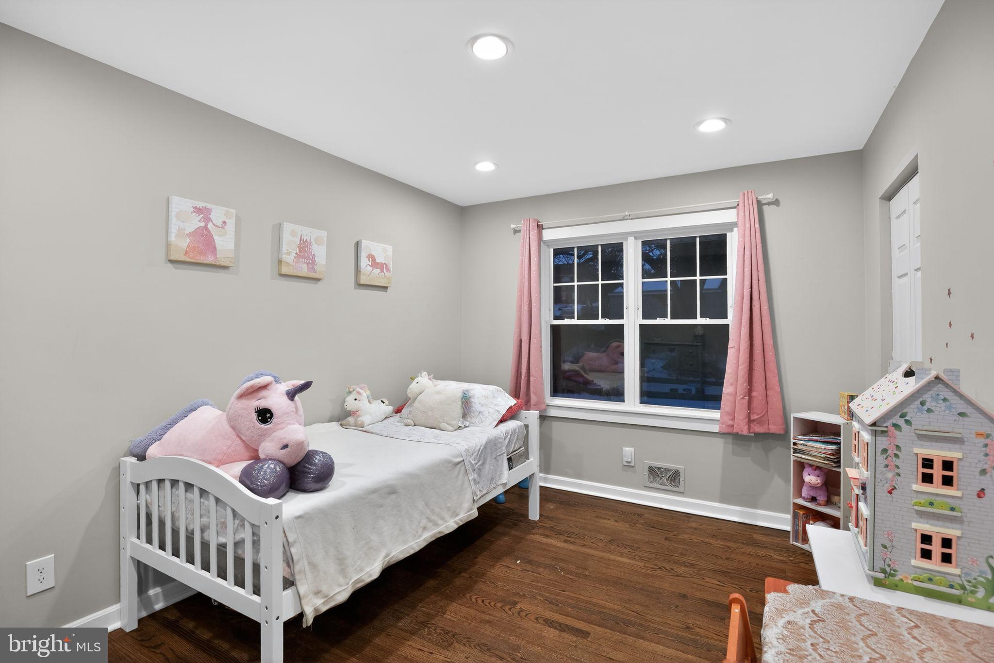 CAREYBROOK - Residential