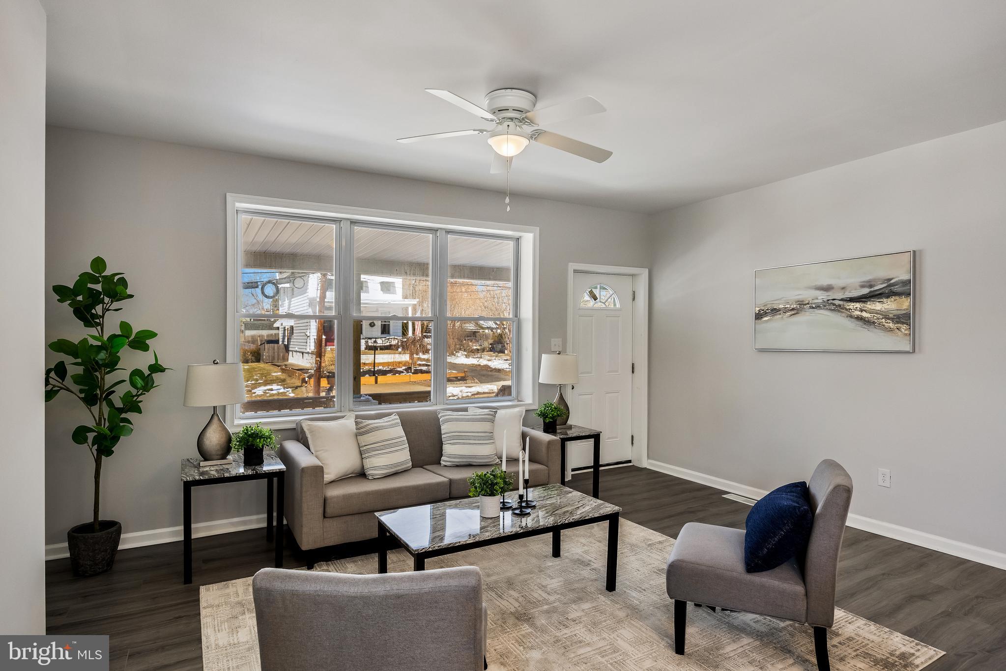 28 W GREENWOOD AVENUE