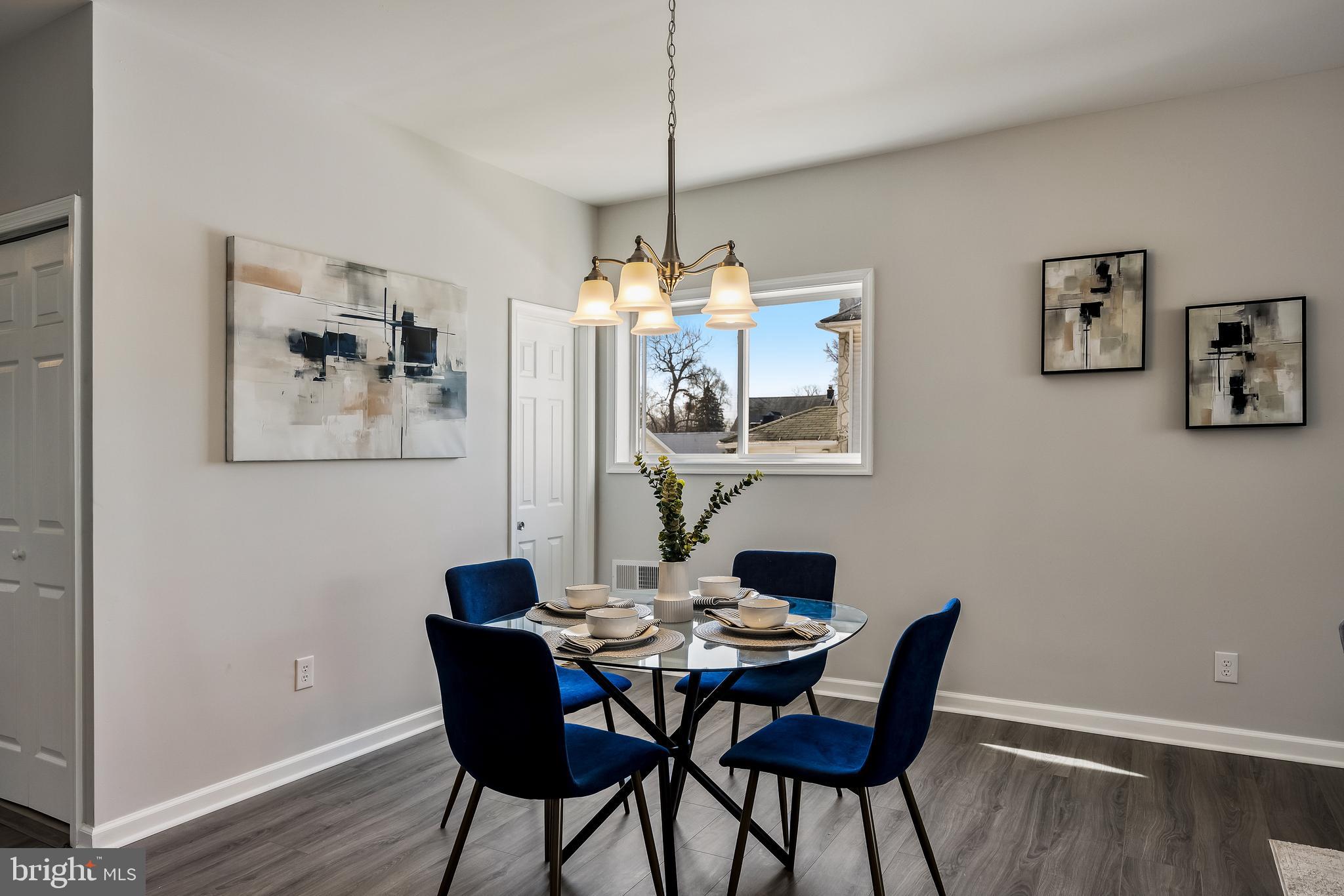 28 W GREENWOOD AVENUE