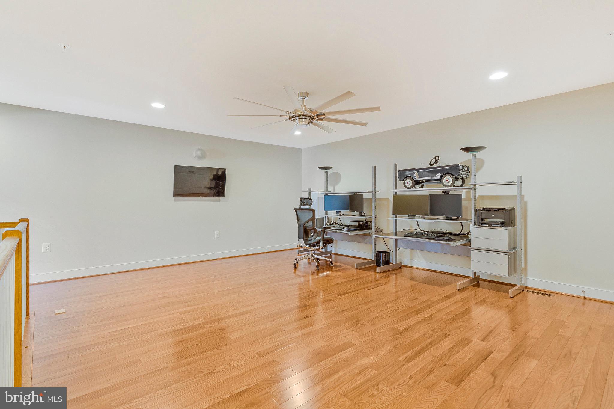 WALDEN WOODS - Residential