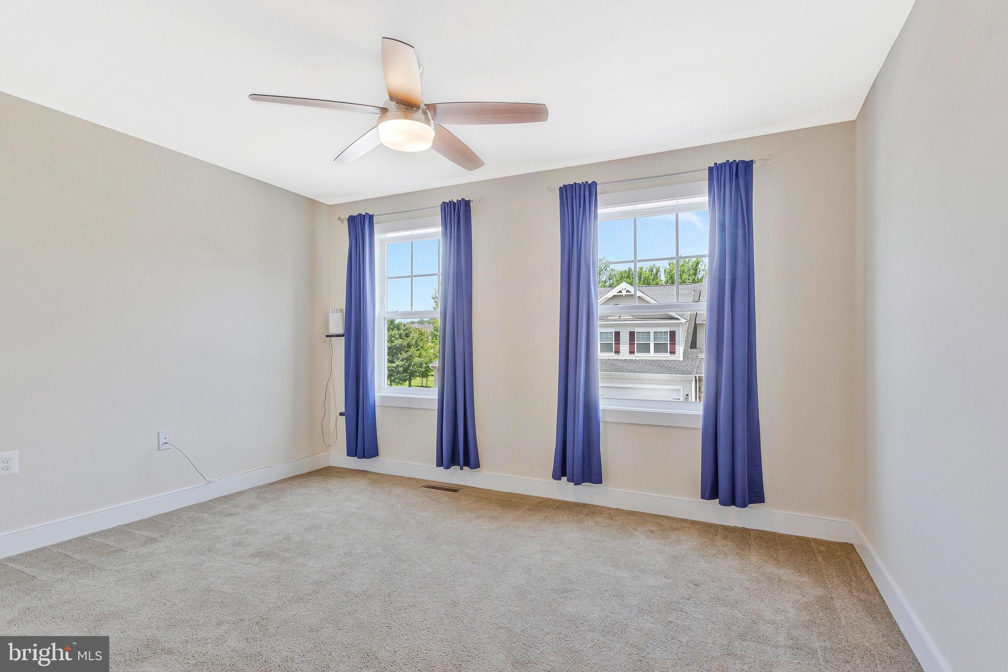 WALDEN WOODS - Residential