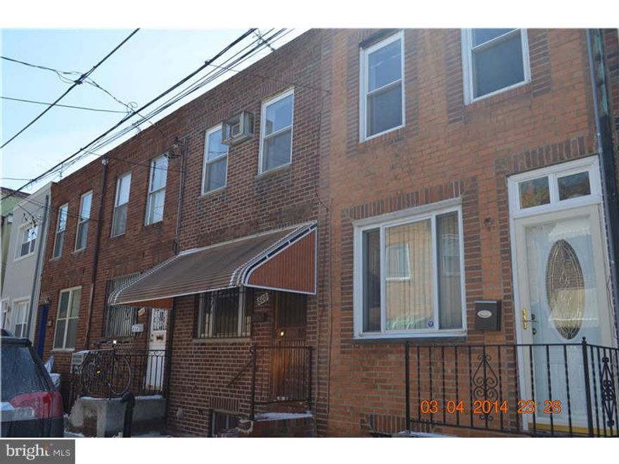 A must see...just listed a home in desirable Location! Close to Center City, where the night never ends...theatre district, shopping and public transportation just to name a few. Home features include living room/dining room combined with hard wood floors and ceiling fan, bring your buyer.