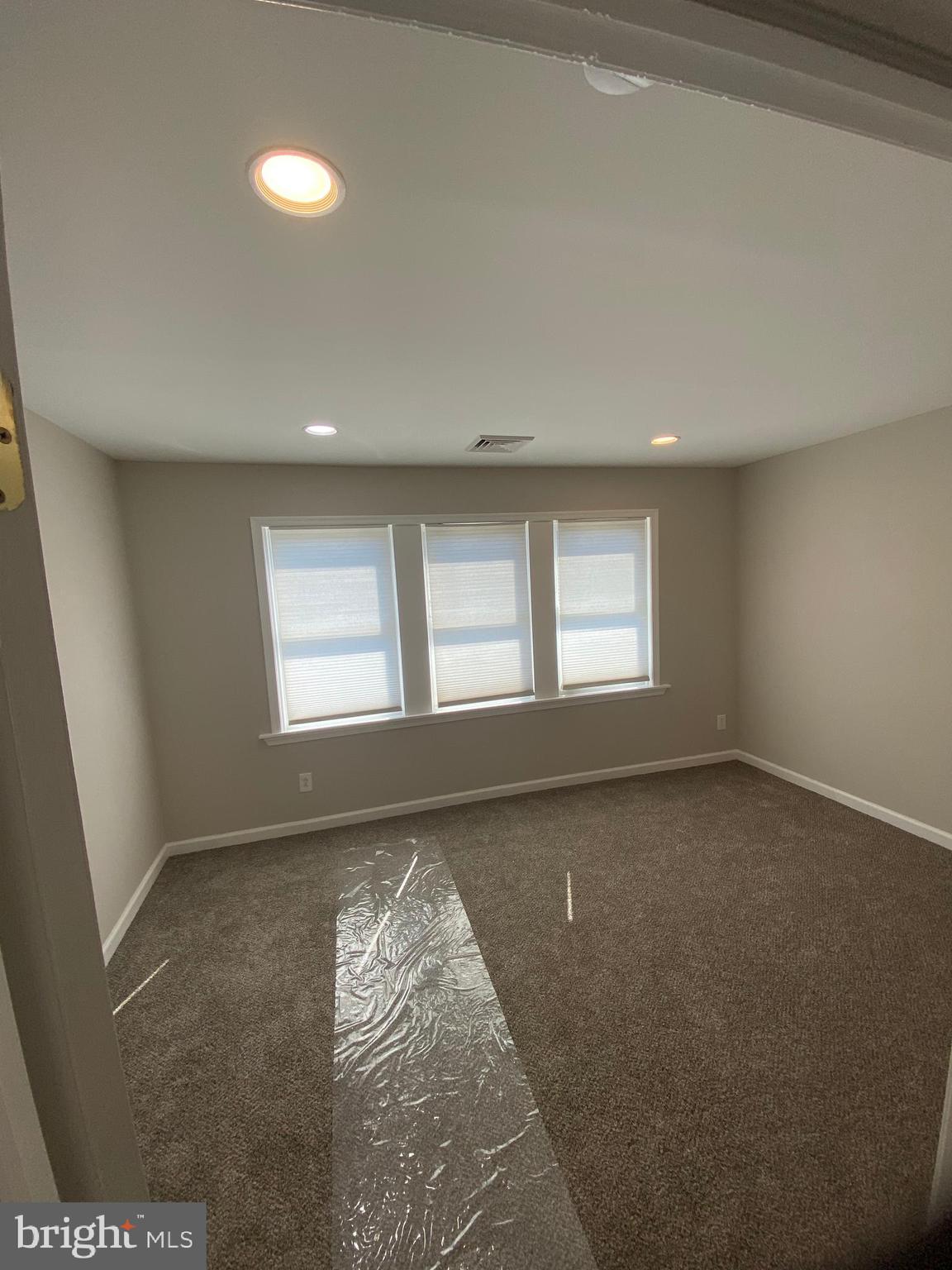 BRIDESBURG - Residential Lease