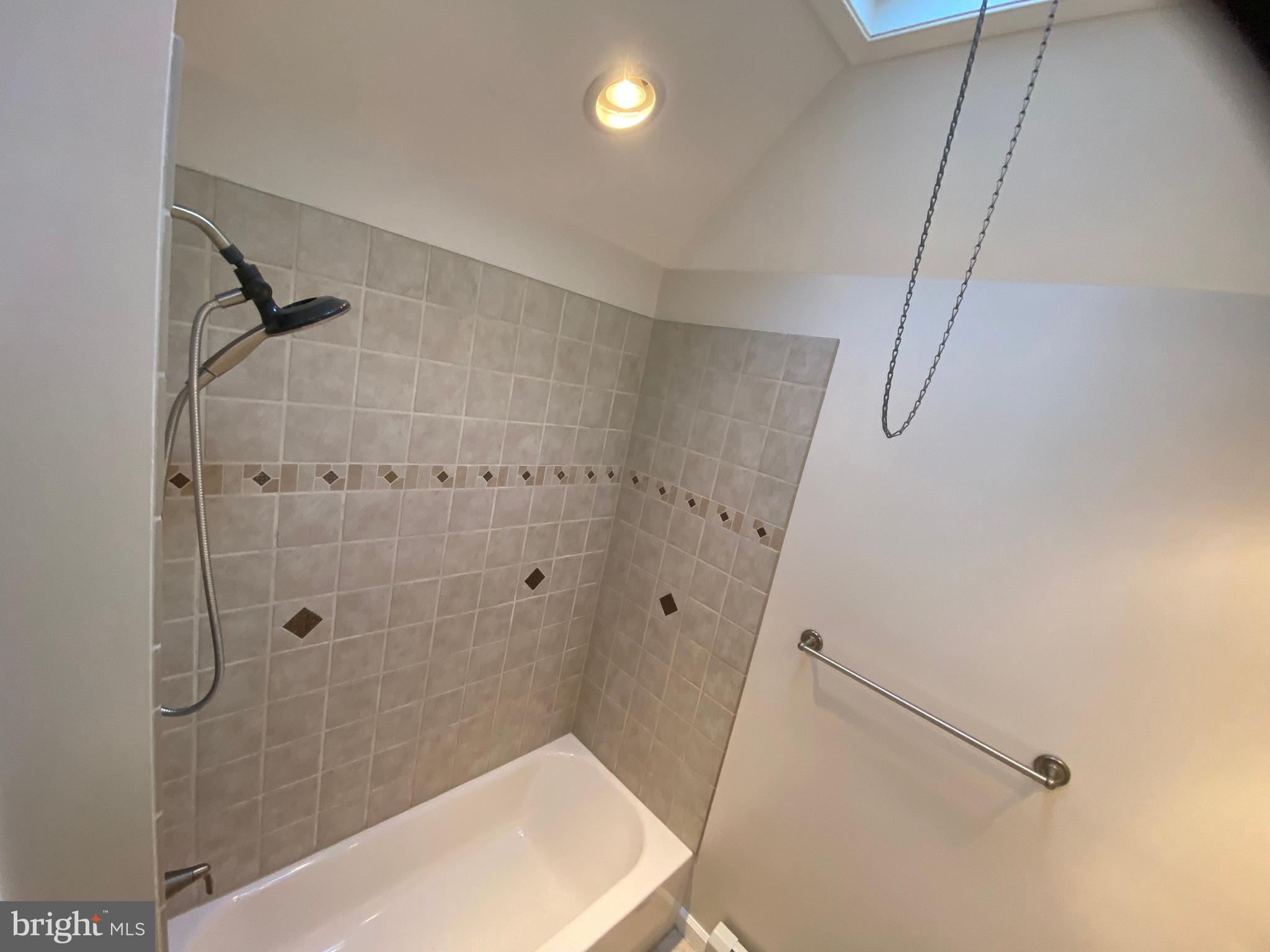 BRIDESBURG - Residential Lease