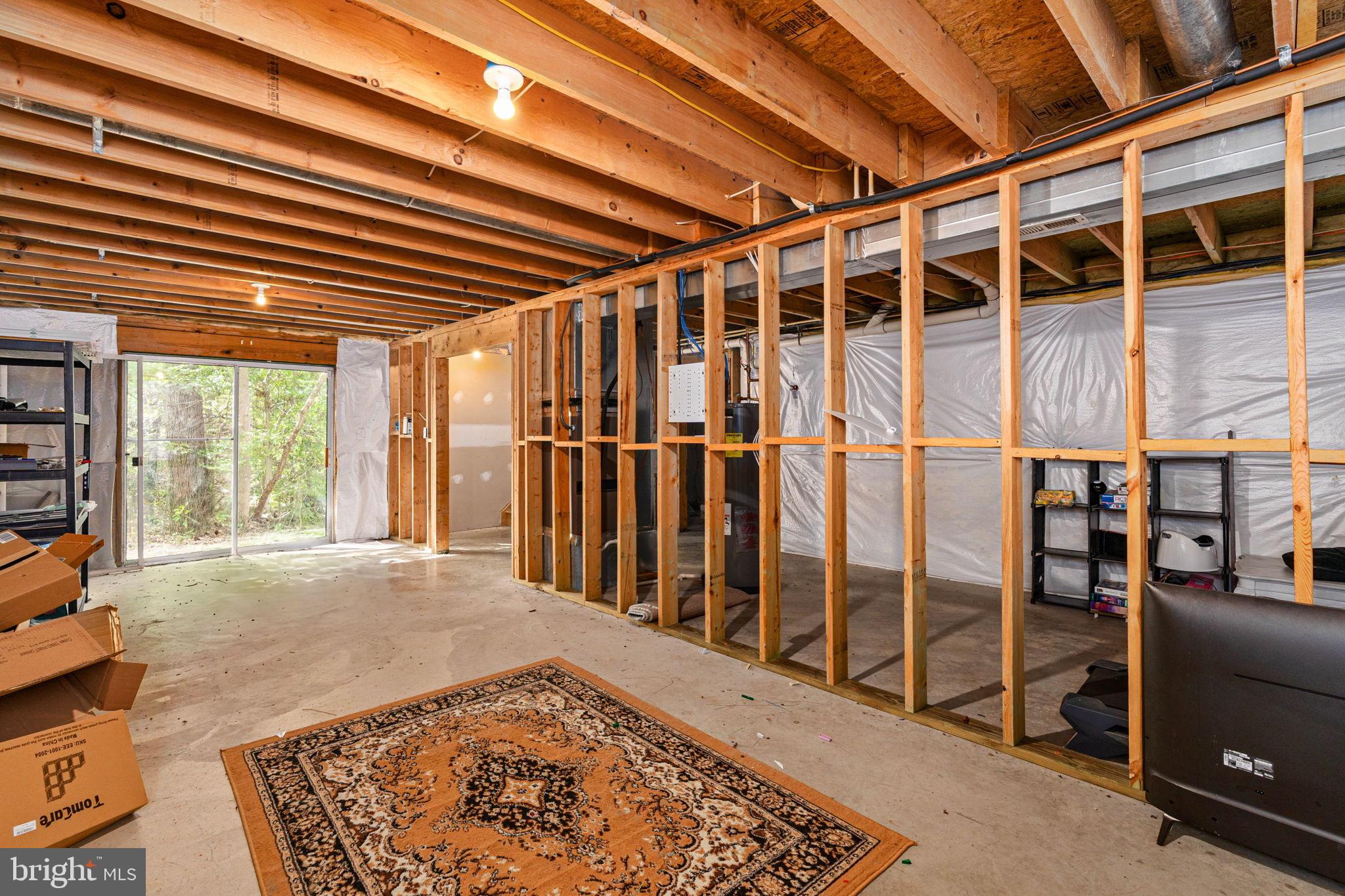 PRESIDENTIAL LAKES - Residential