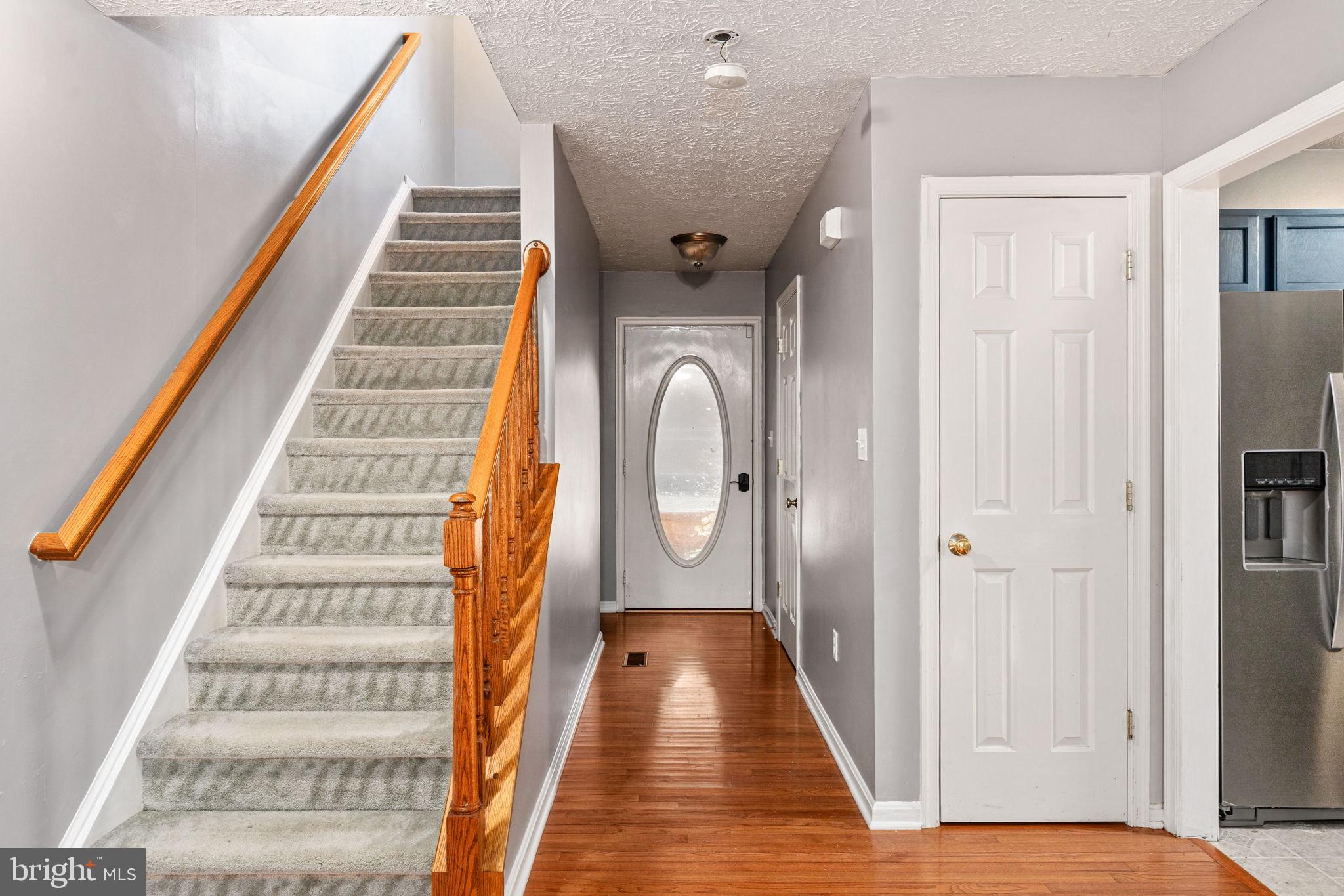 PRESIDENTIAL LAKES - Residential