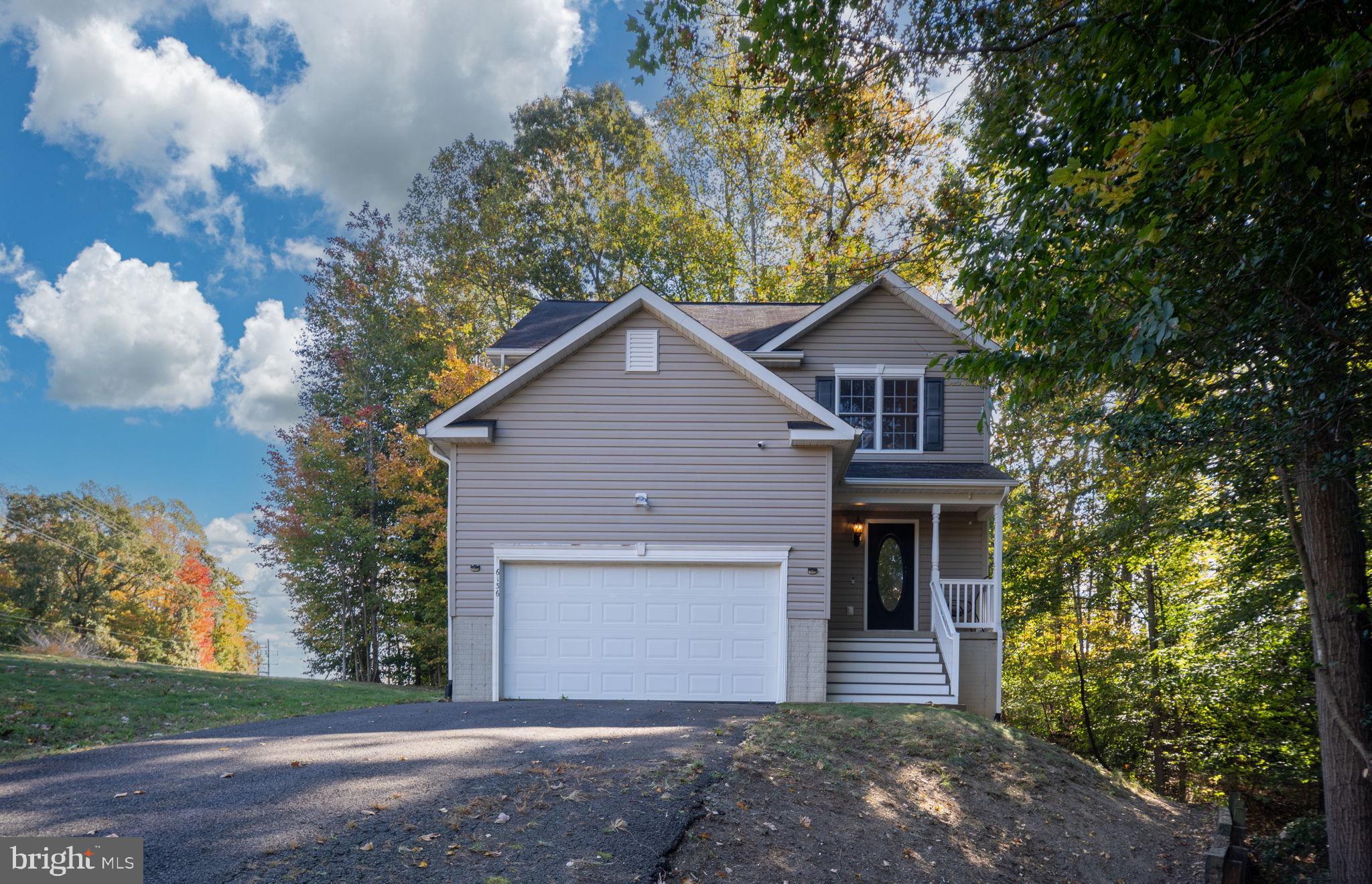 PRESIDENTIAL LAKES - Residential