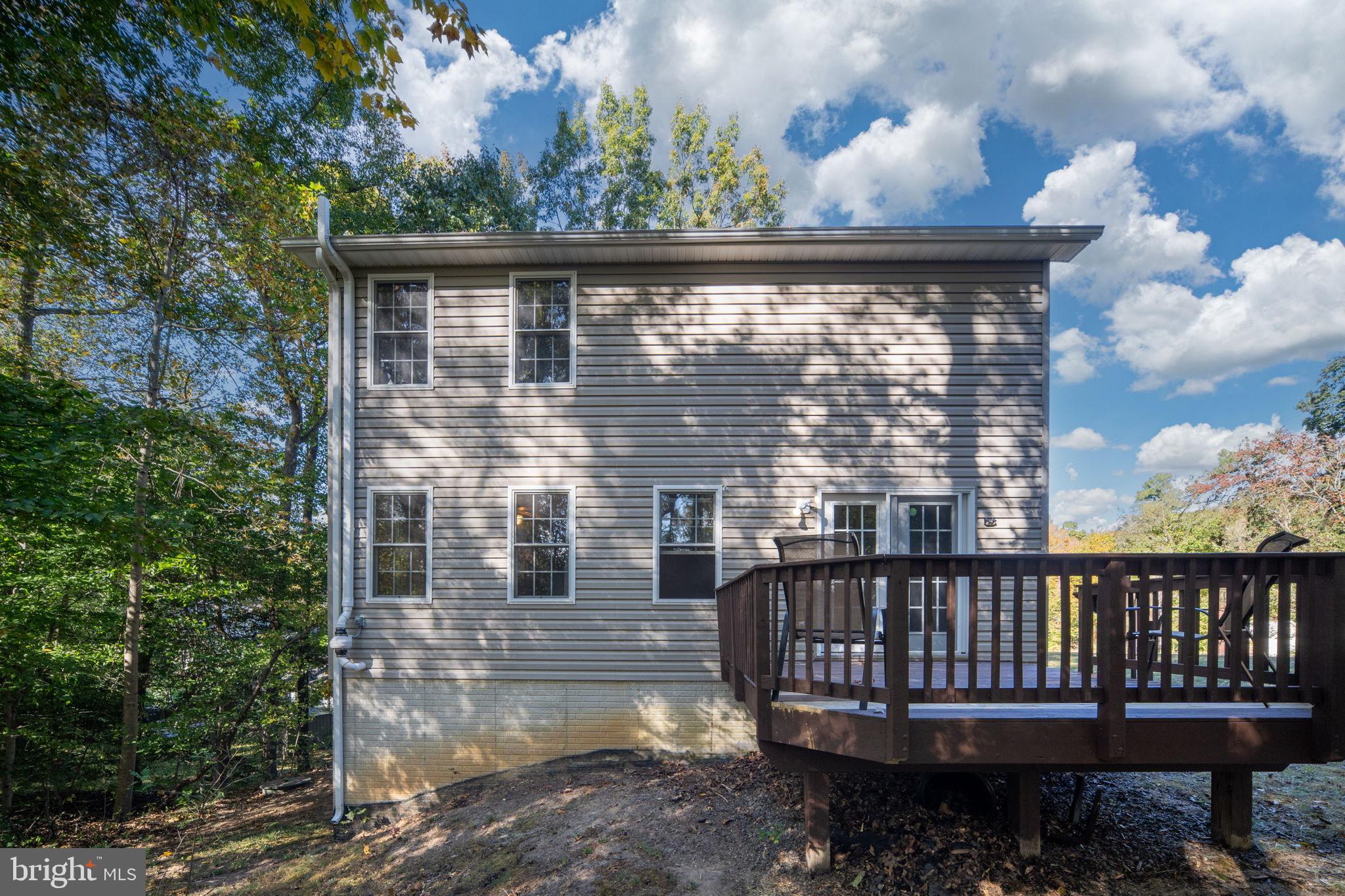 PRESIDENTIAL LAKES - Residential