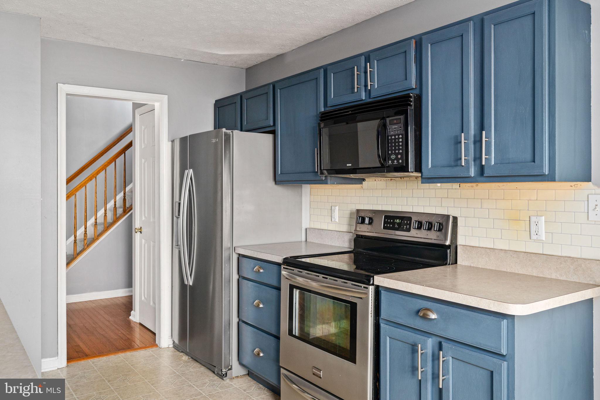 PRESIDENTIAL LAKES - Residential