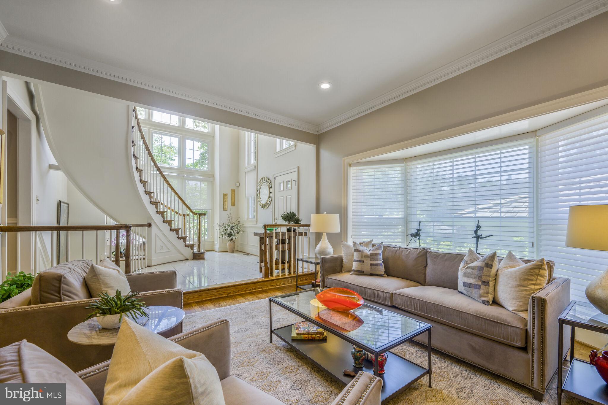 8013 RISING RIDGE ROAD