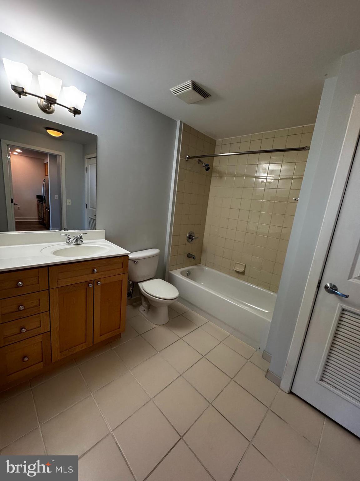 ODYSSEY - Residential Lease